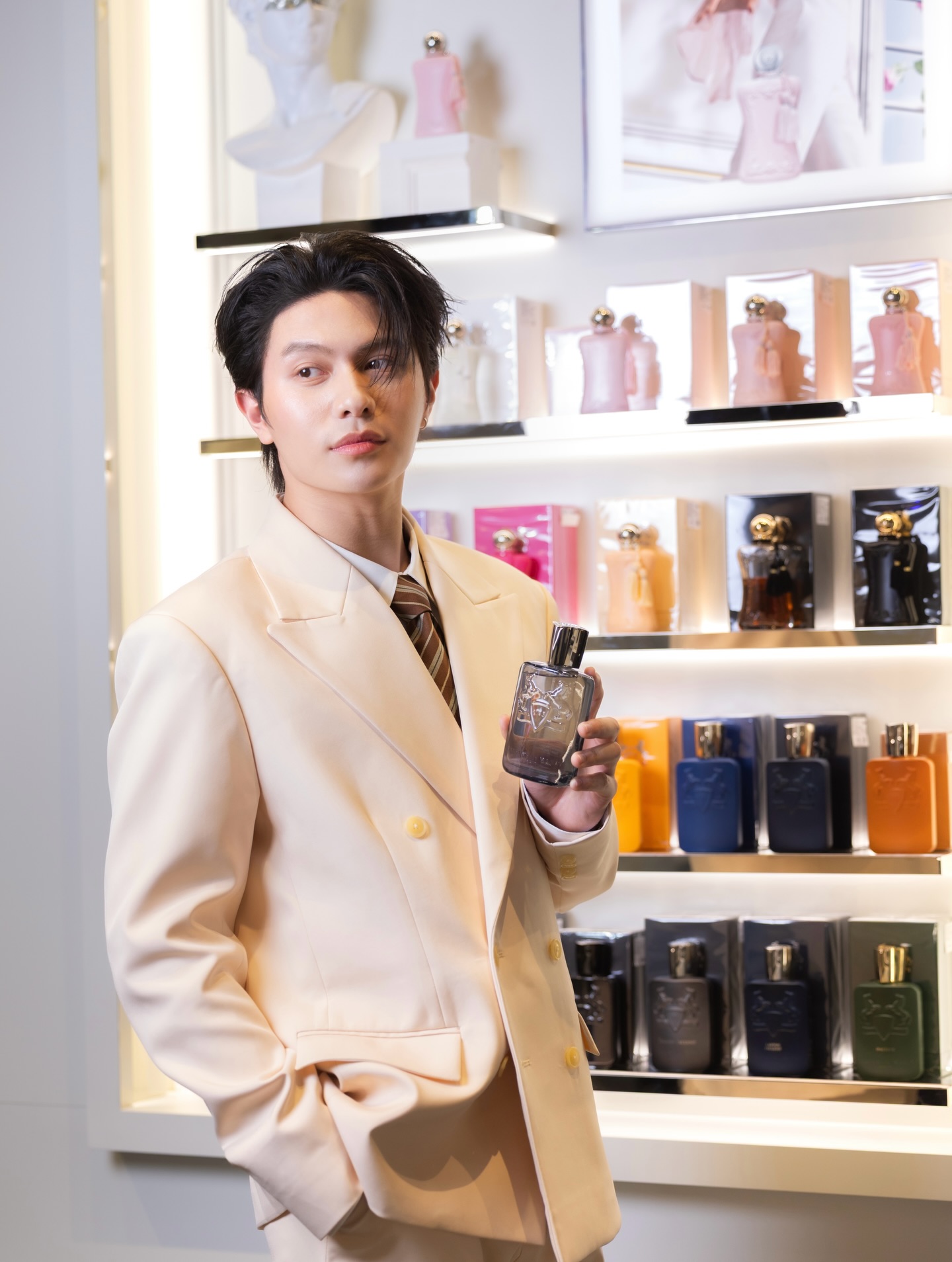 วิลเลี่ยม - จักรภัทร แก้วพันธุ์พงษ์