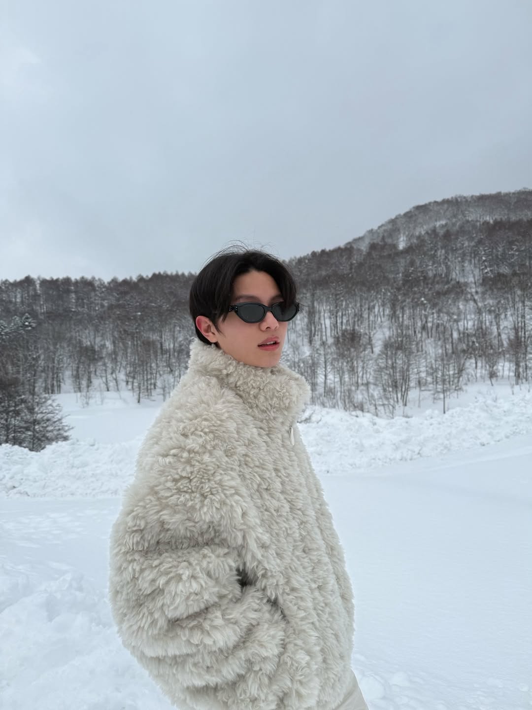 วิลเลี่ยม - จักรภัทร แก้วพันธุ์พงษ์