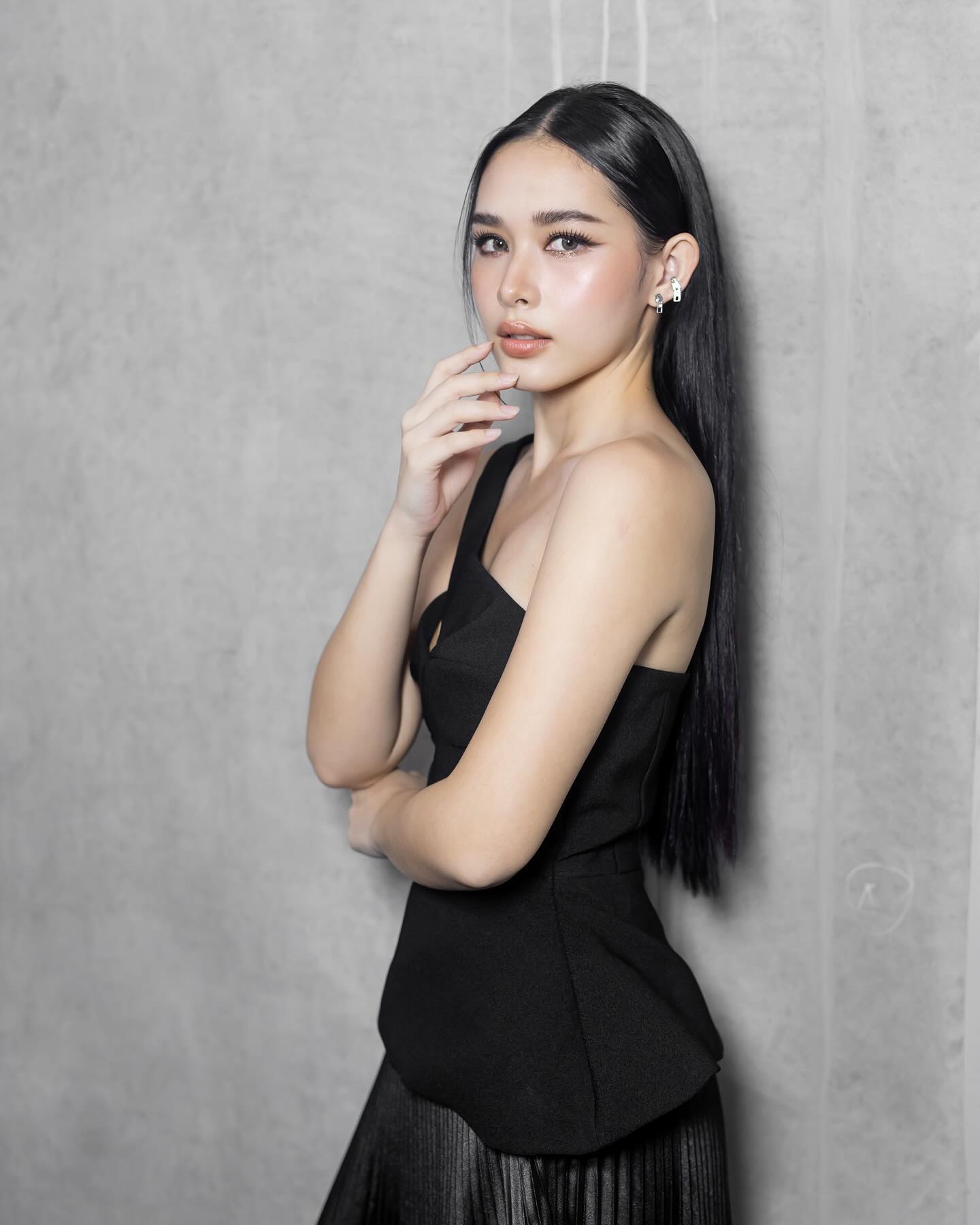 น้ำฟ้า - ธัญญภัสร์ ภัทรธีรชัยเจริญ