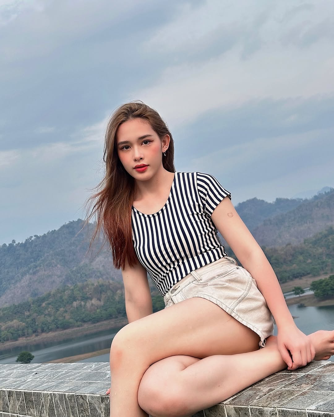 น้ำฟ้า - ธัญญภัสร์ ภัทรธีรชัยเจริญ