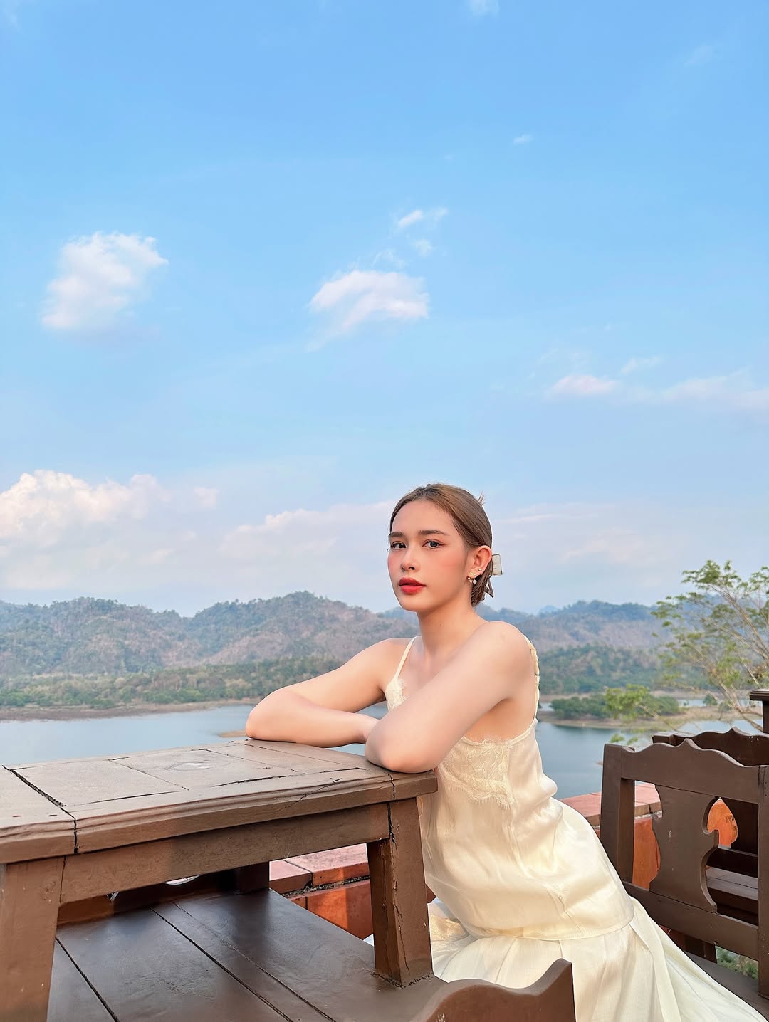 น้ำฟ้า - ธัญญภัสร์ ภัทรธีรชัยเจริญ