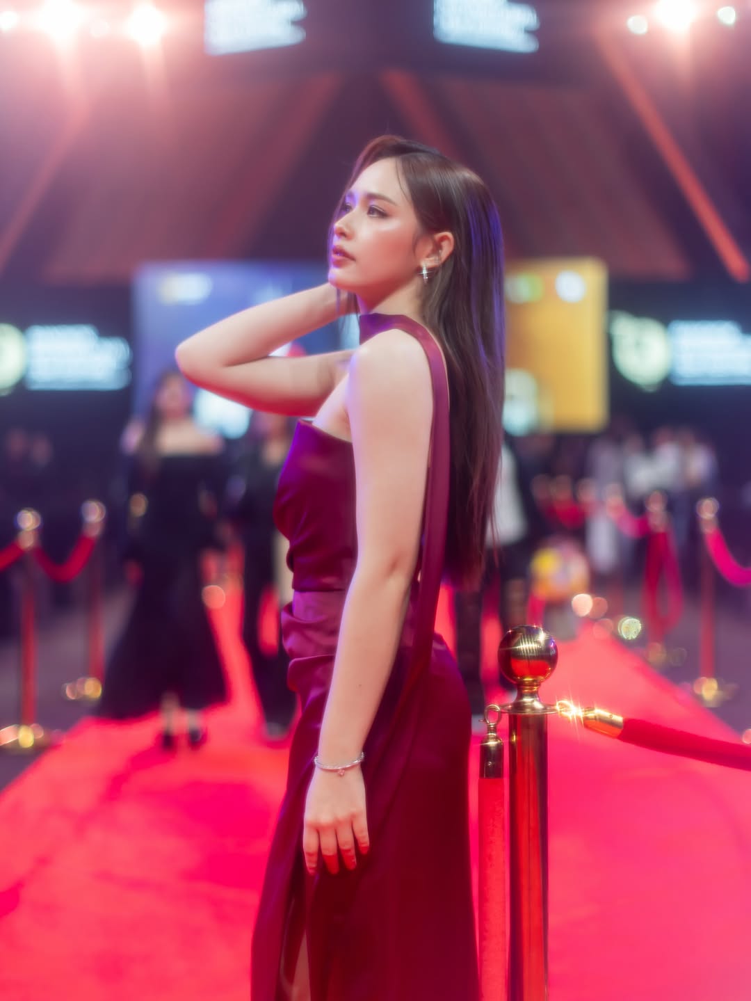 น้ำฟ้า - ธัญญภัสร์ ภัทรธีรชัยเจริญ