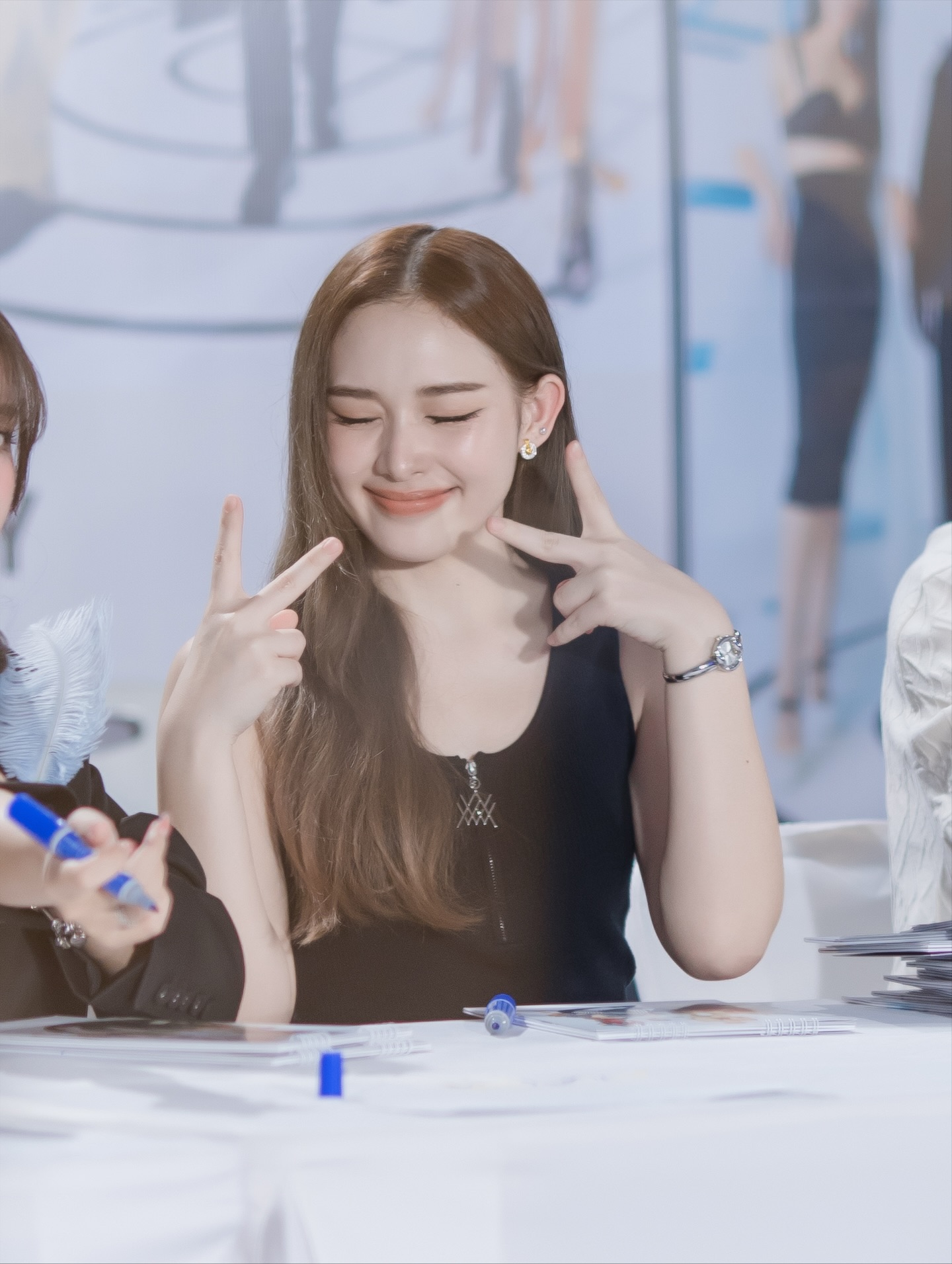 น้ำฟ้า - ธัญญภัสร์ ภัทรธีรชัยเจริญ