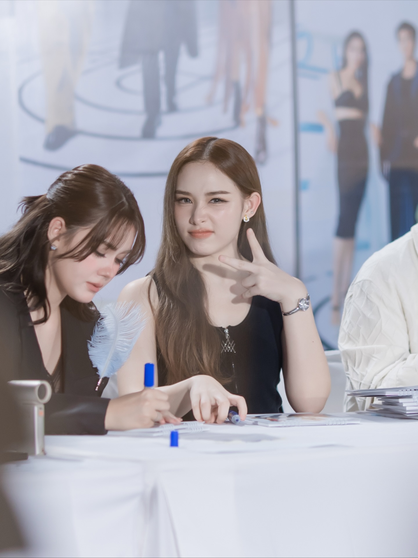 น้ำฟ้า - ธัญญภัสร์ ภัทรธีรชัยเจริญ