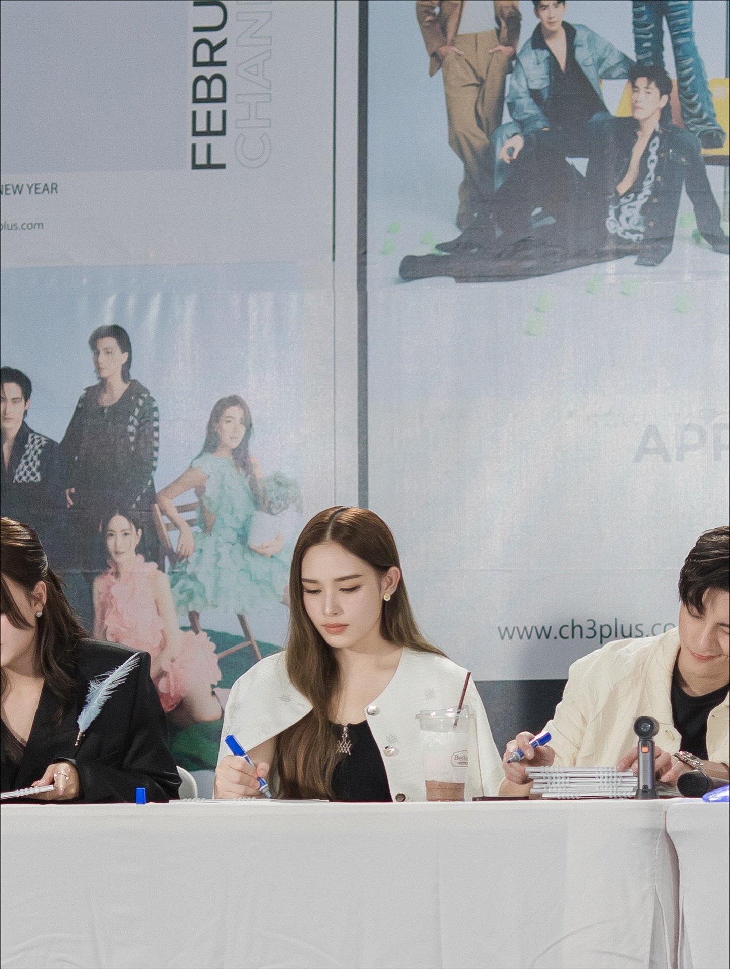 น้ำฟ้า - ธัญญภัสร์ ภัทรธีรชัยเจริญ