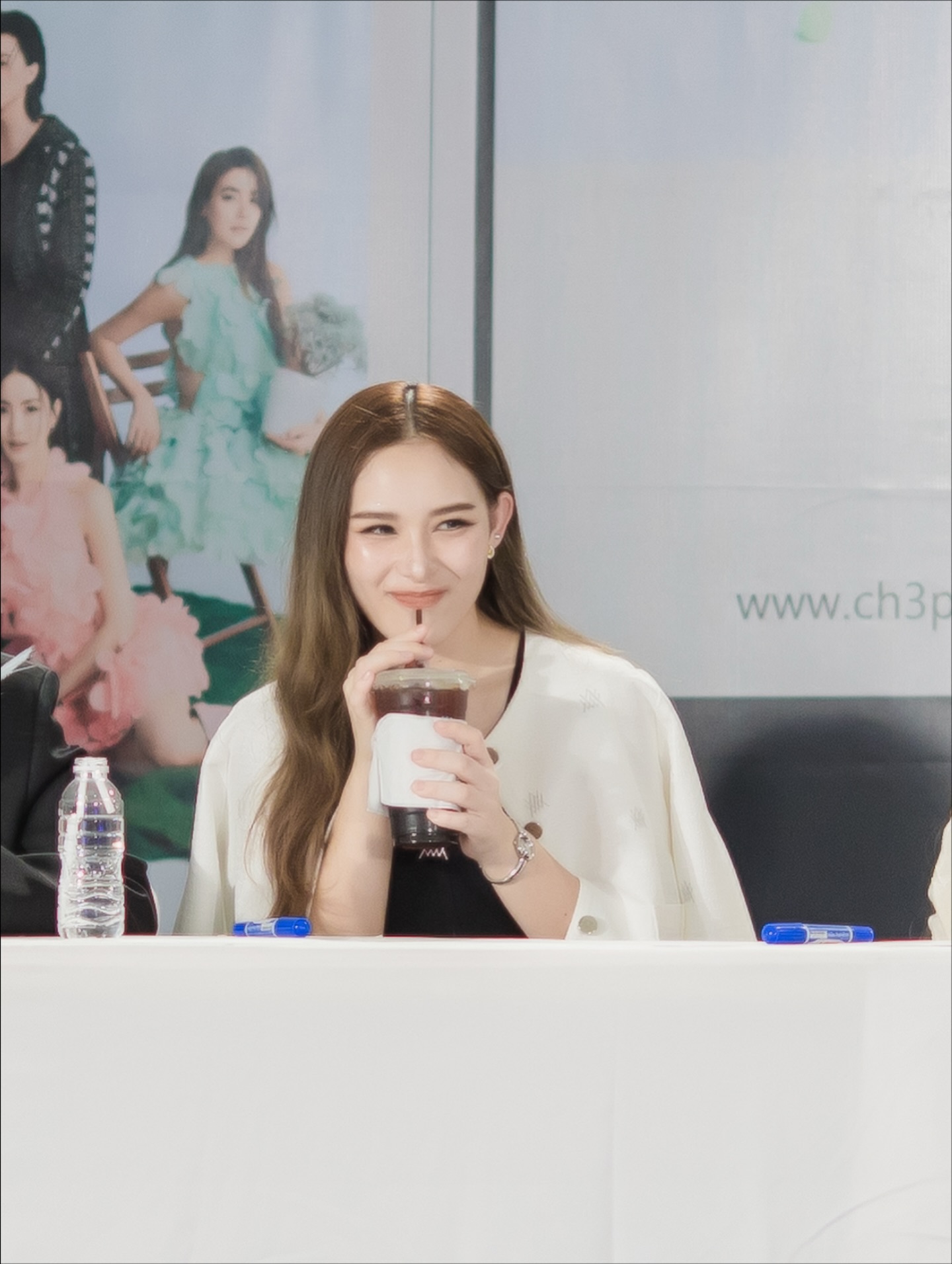 น้ำฟ้า - ธัญญภัสร์ ภัทรธีรชัยเจริญ