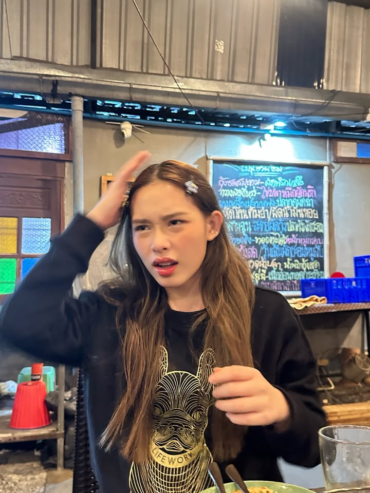 น้ำฟ้า - ธัญญภัสร์ ภัทรธีรชัยเจริญ