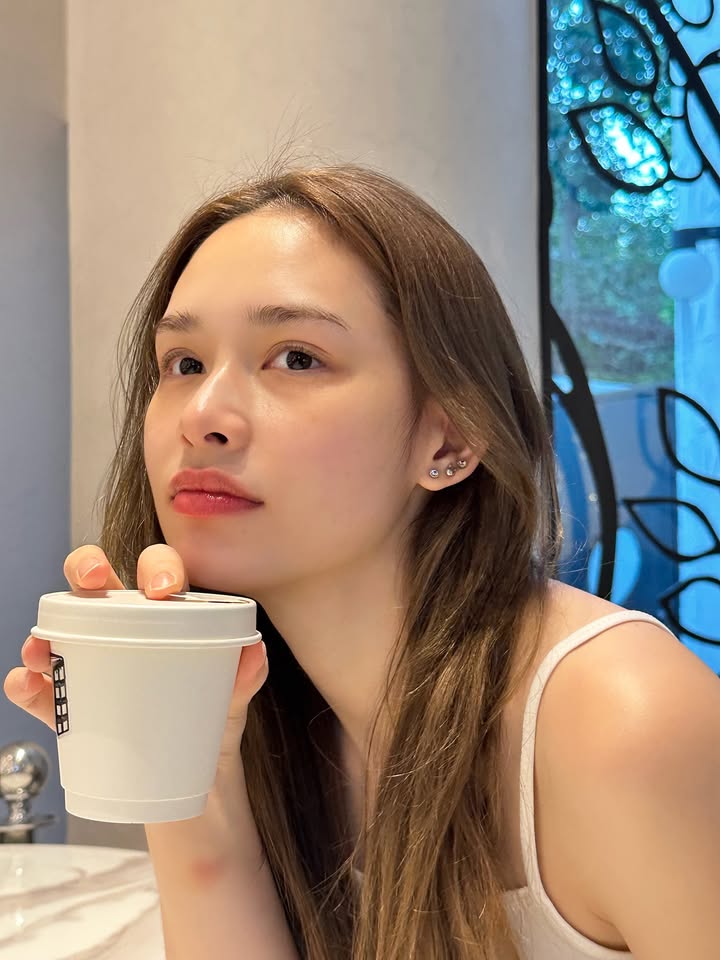 น้ำฟ้า - ธัญญภัสร์ ภัทรธีรชัยเจริญ