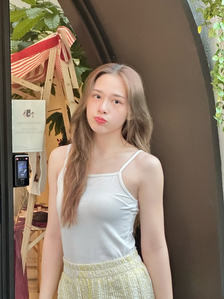 น้ำฟ้า - ธัญญภัสร์ ภัทรธีรชัยเจริญ