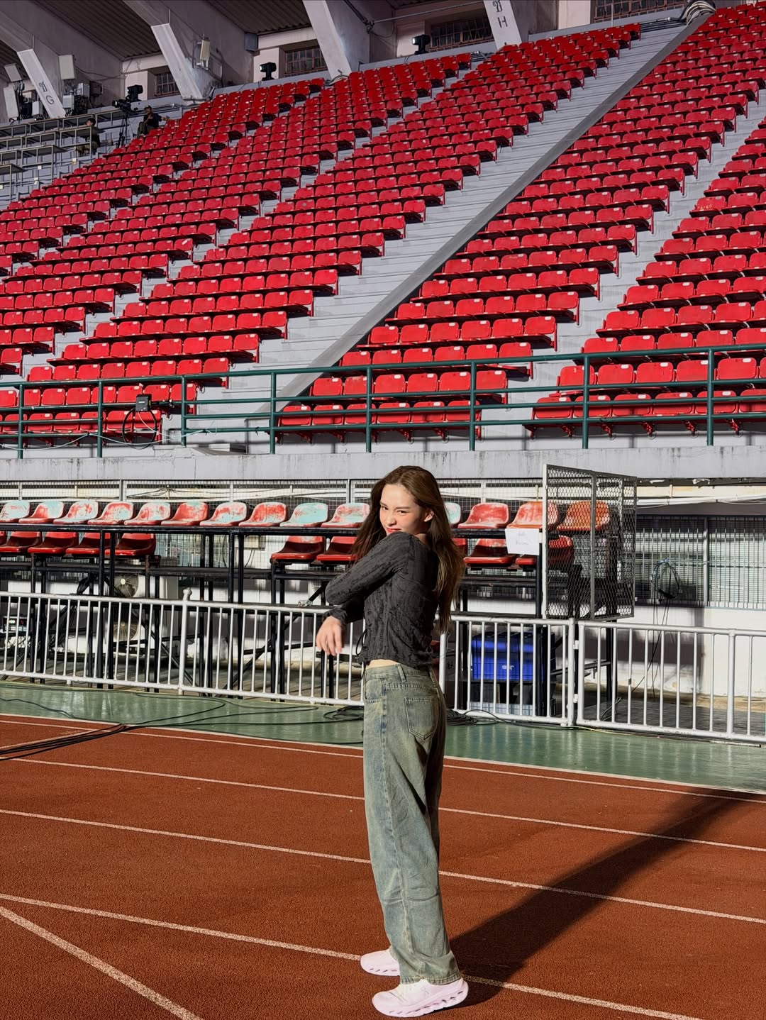 น้ำฟ้า - ธัญญภัสร์ ภัทรธีรชัยเจริญ