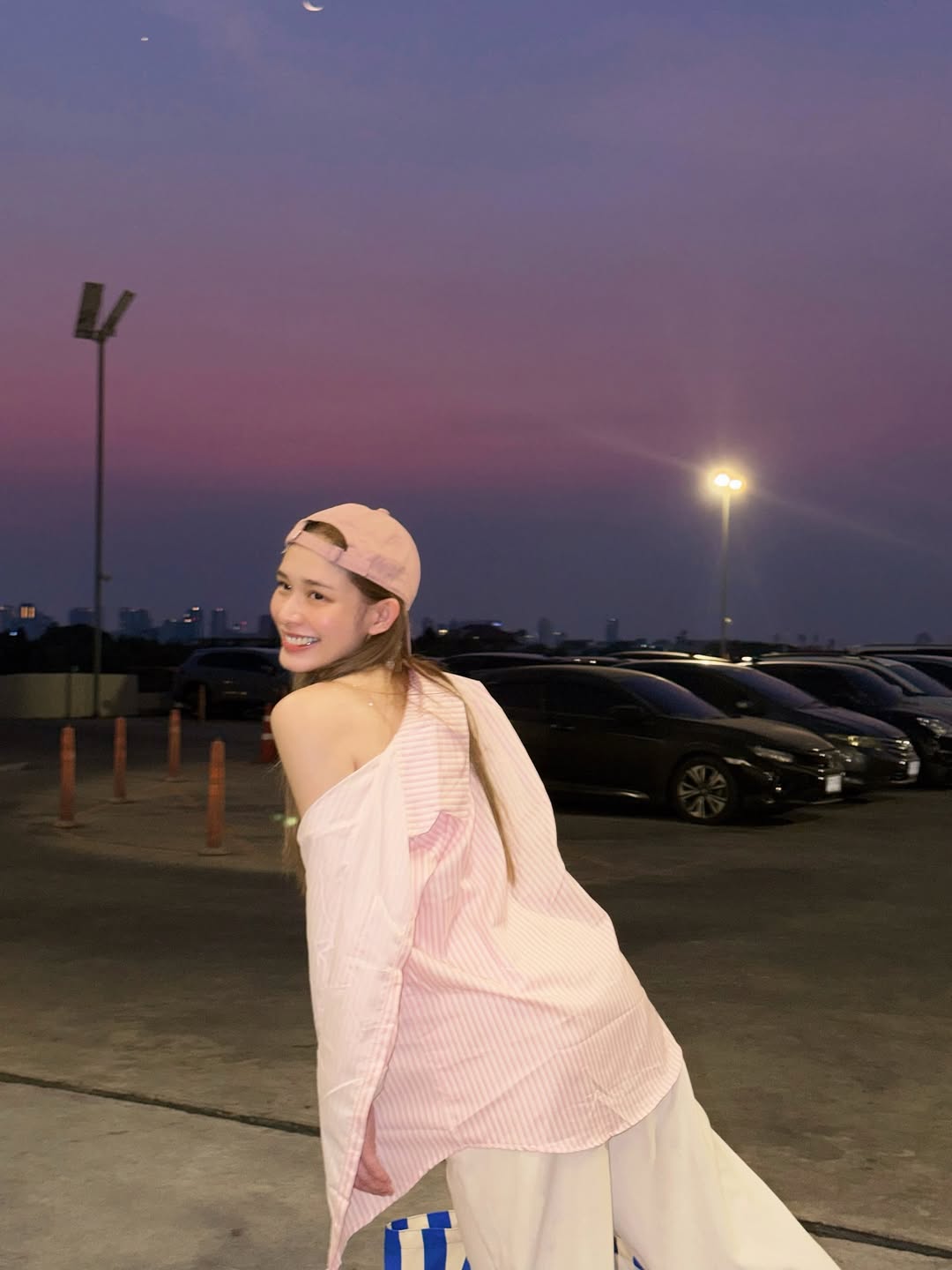 น้ำฟ้า - ธัญญภัสร์ ภัทรธีรชัยเจริญ