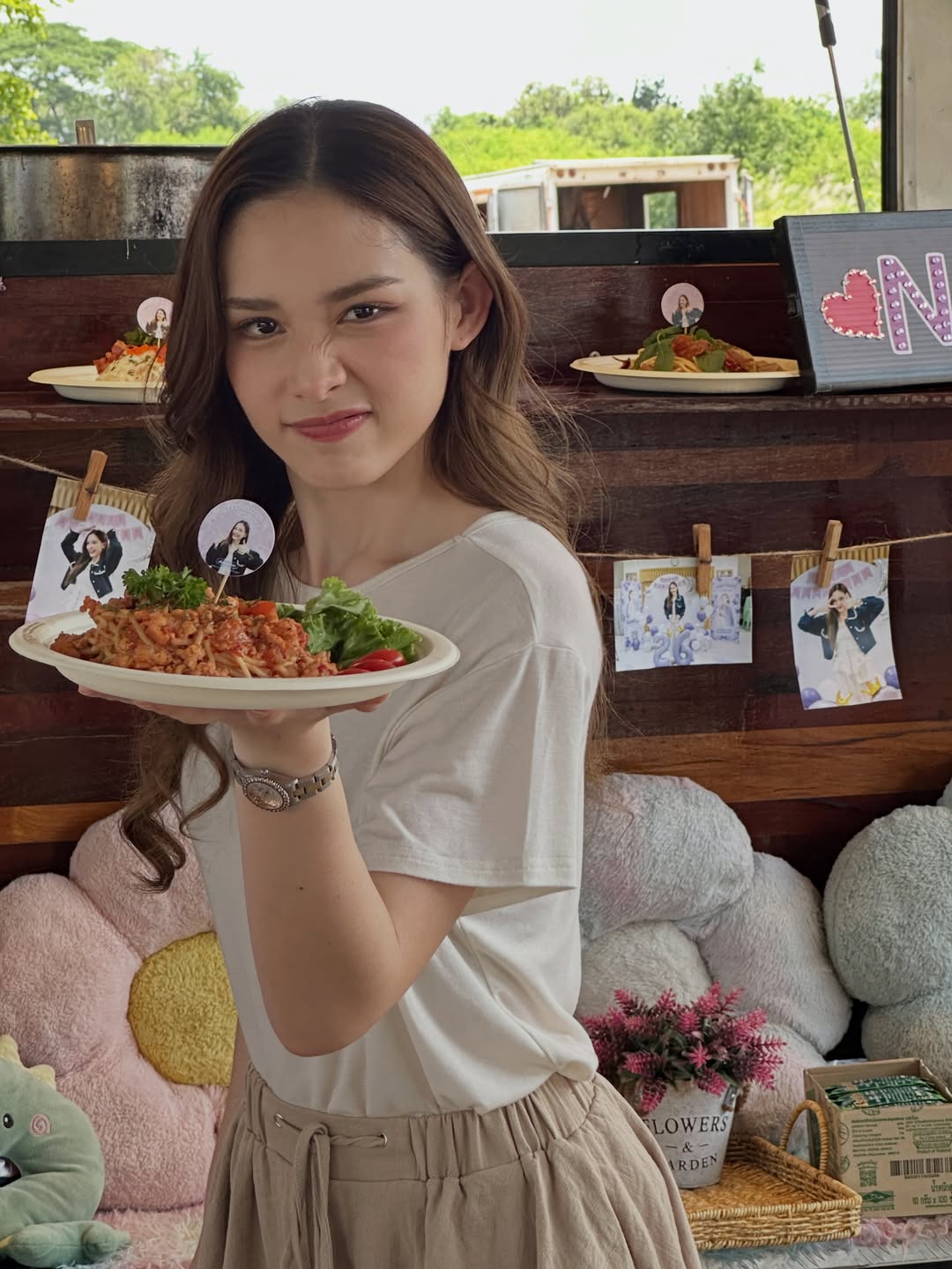 น้ำฟ้า - ธัญญภัสร์ ภัทรธีรชัยเจริญ