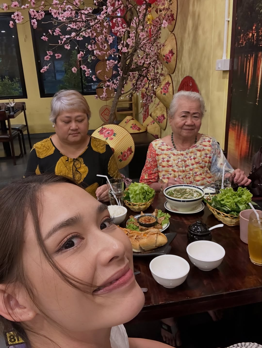 น้ำฟ้า - ธัญญภัสร์ ภัทรธีรชัยเจริญ