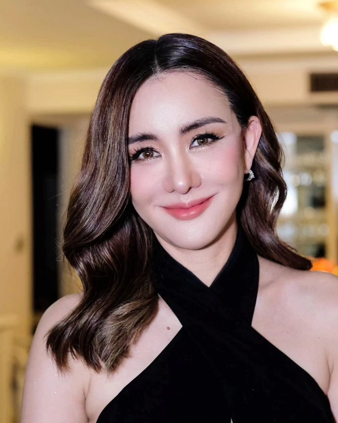 นิกกี้ - นิโคล เทริโอ