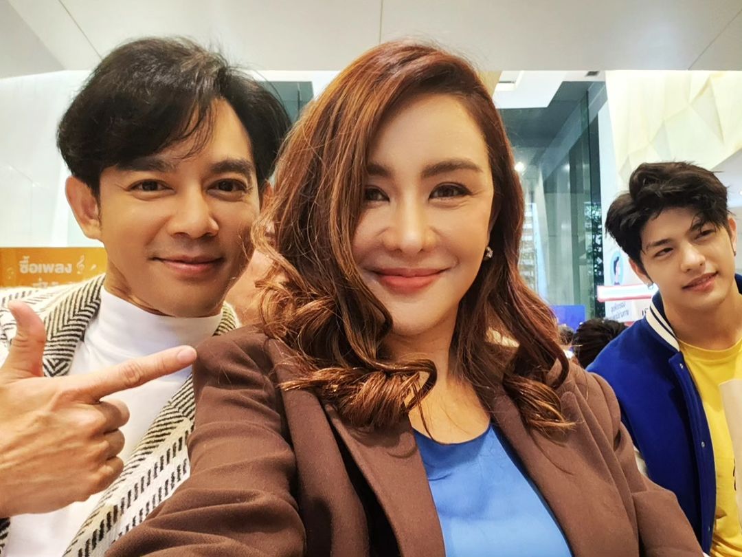 นิกกี้ - นิโคล เทริโอ