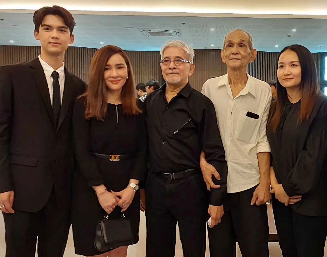 นิกกี้ - นิโคล เทริโอ