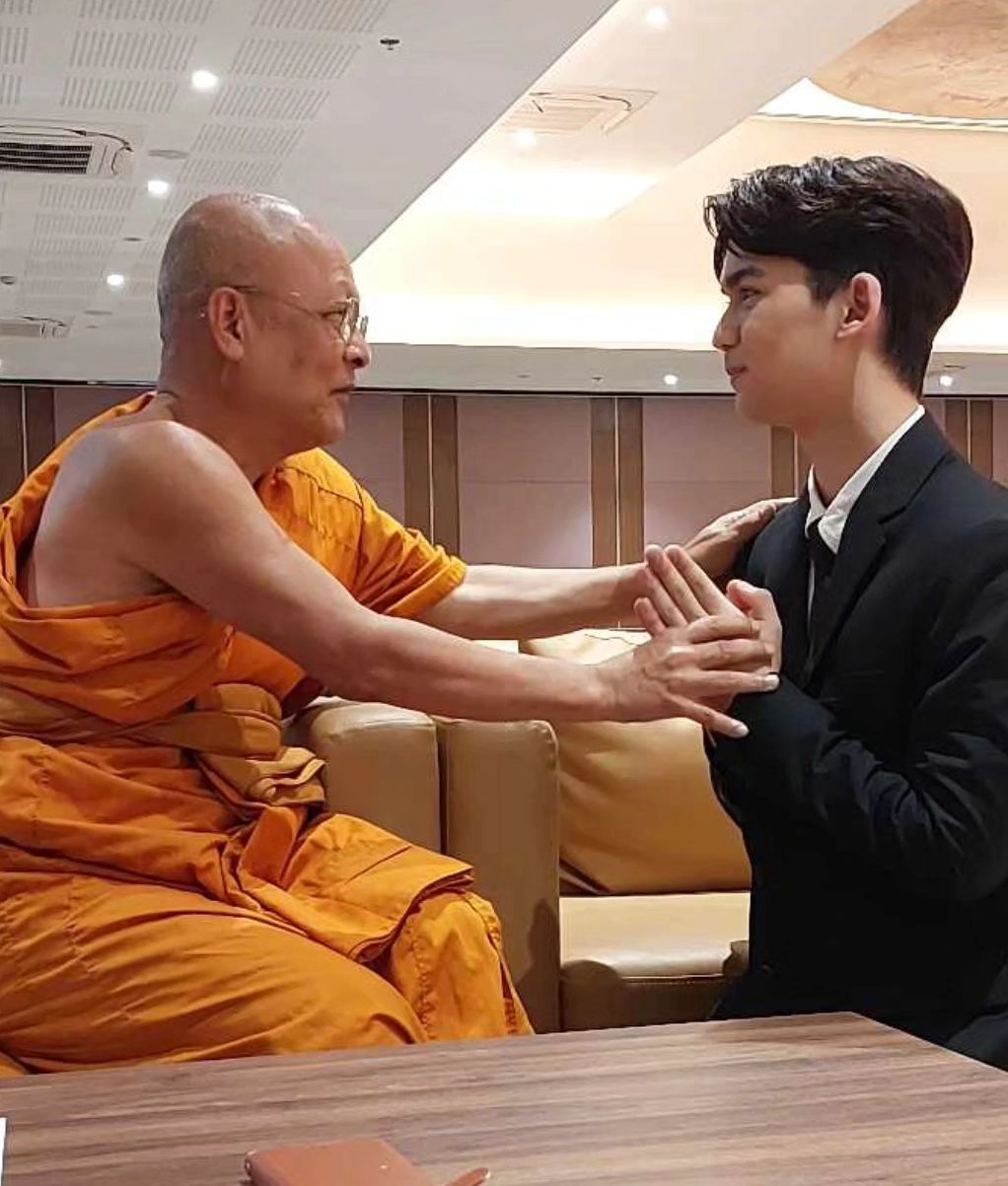 นิกกี้ - นิโคล เทริโอ