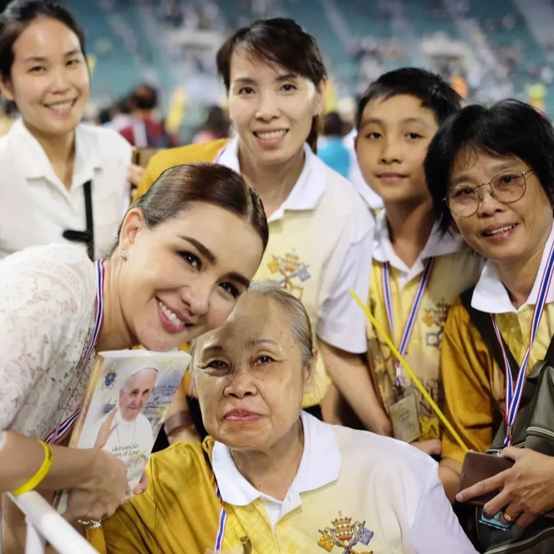 นิกกี้ - นิโคล เทริโอ