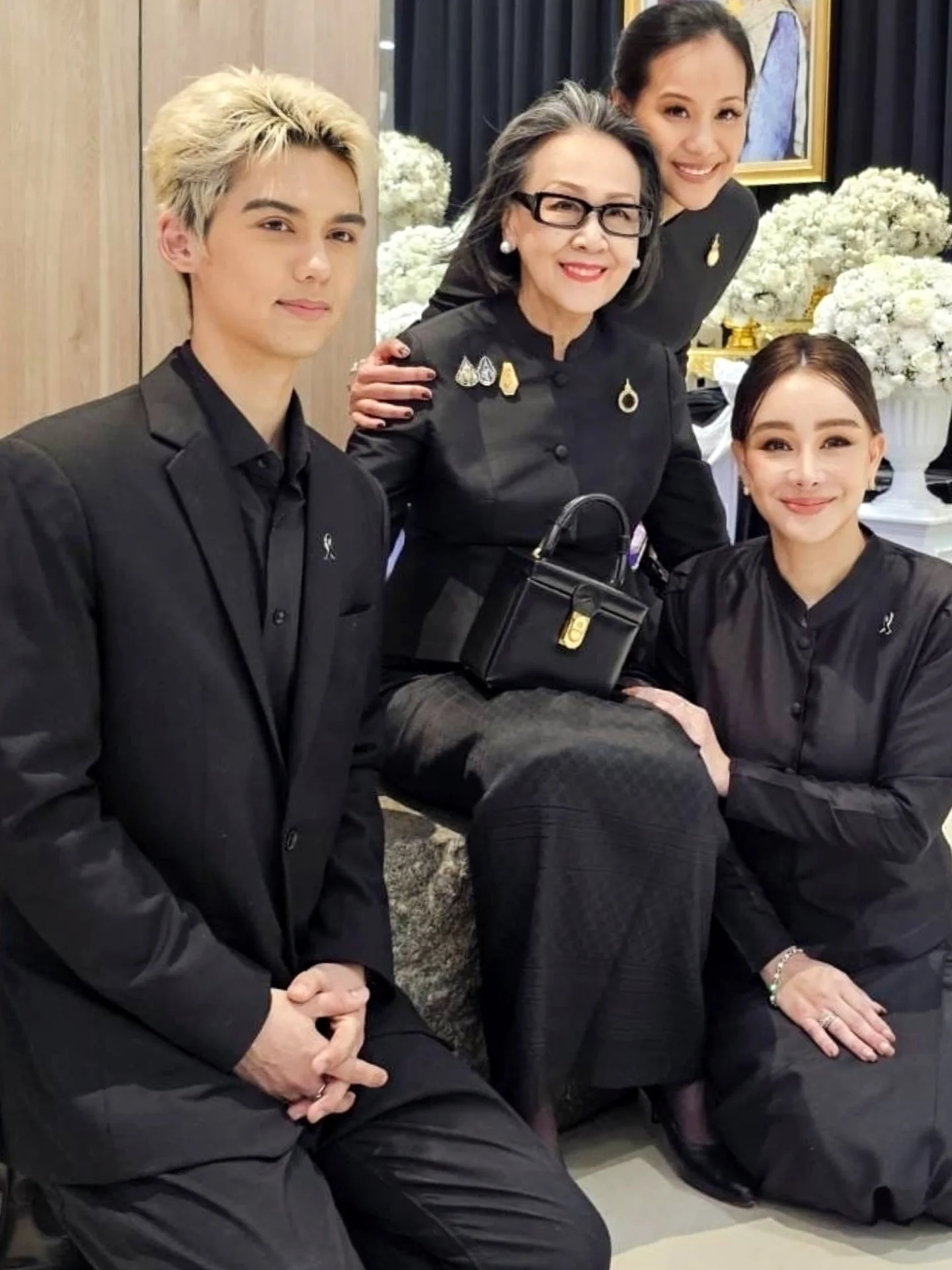 นิกกี้ - นิโคล เทริโอ