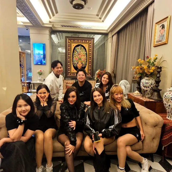 นิกกี้ - นิโคล เทริโอ