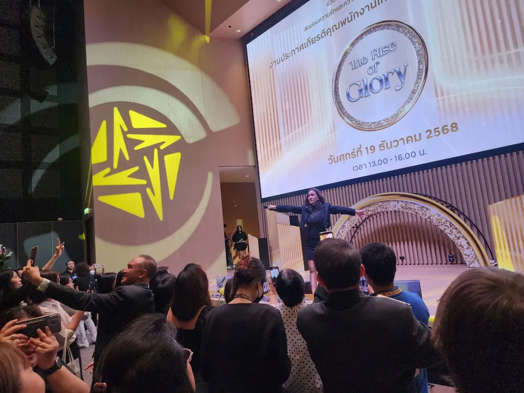 นิกกี้ - นิโคล เทริโอ