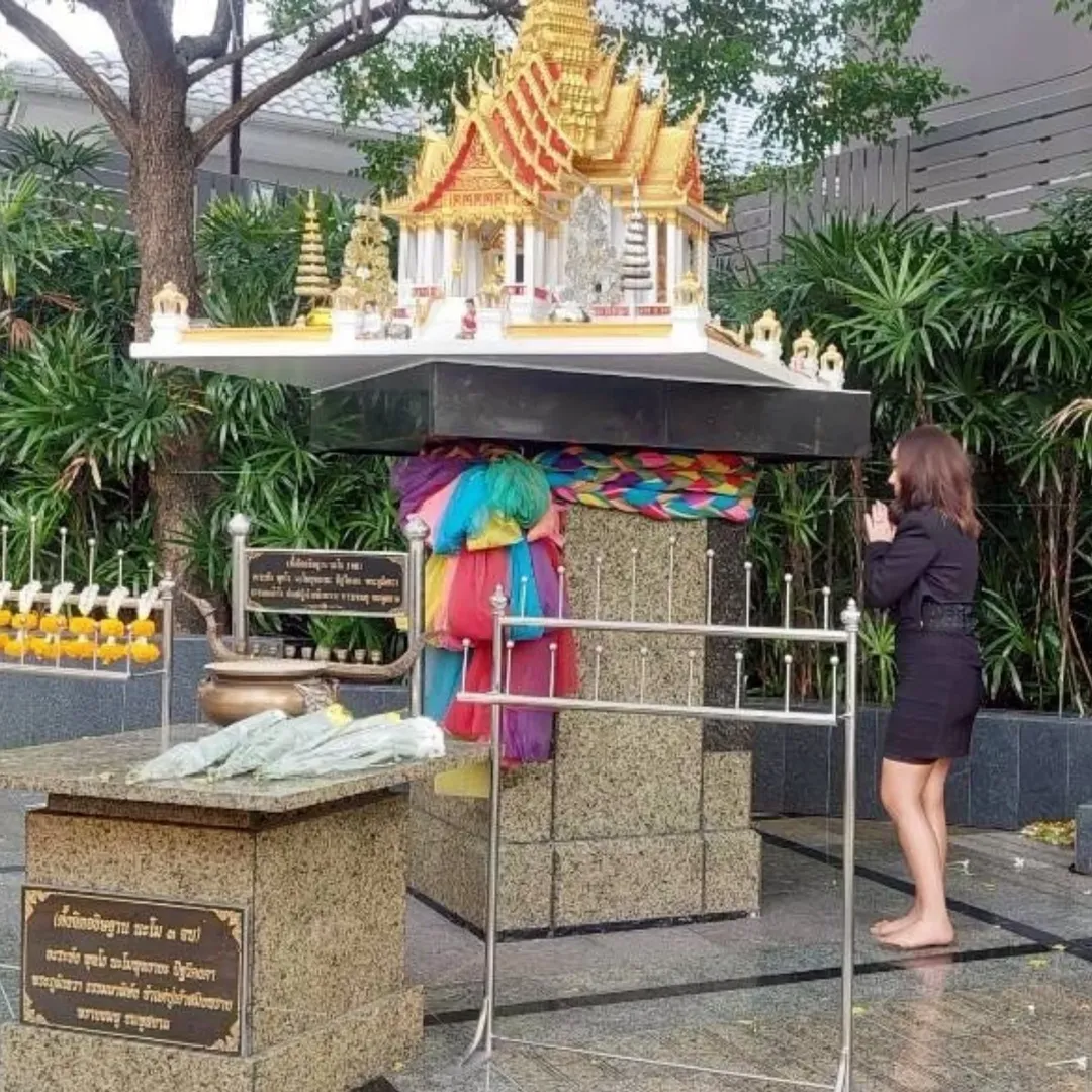 นิกกี้ - นิโคล เทริโอ