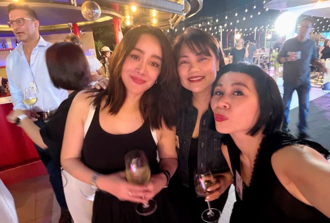 นิกกี้ - นิโคล เทริโอ