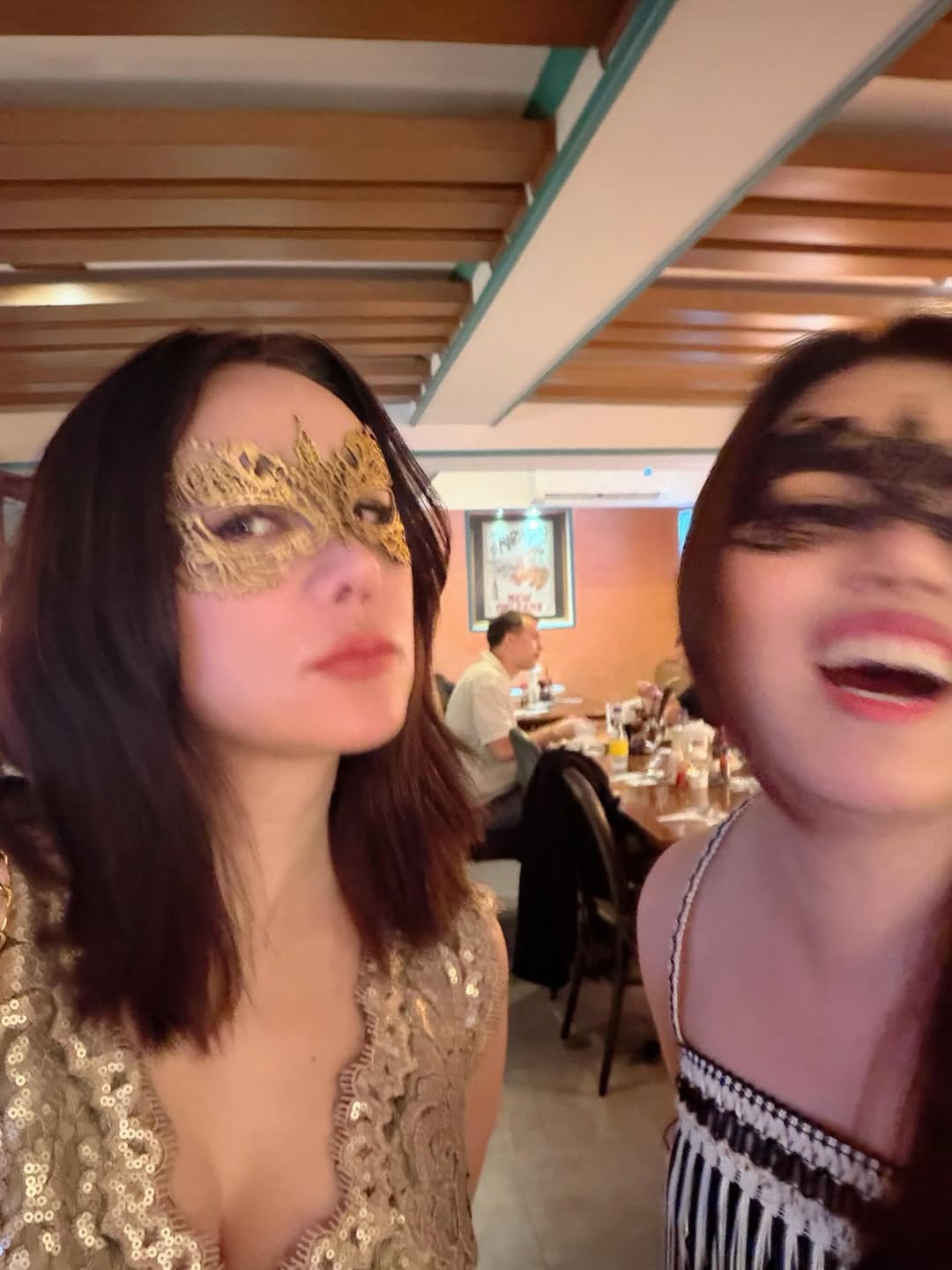 นิกกี้ - นิโคล เทริโอ