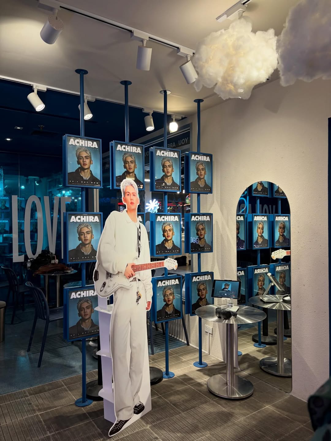 นิกกี้ - นิโคล เทริโอ