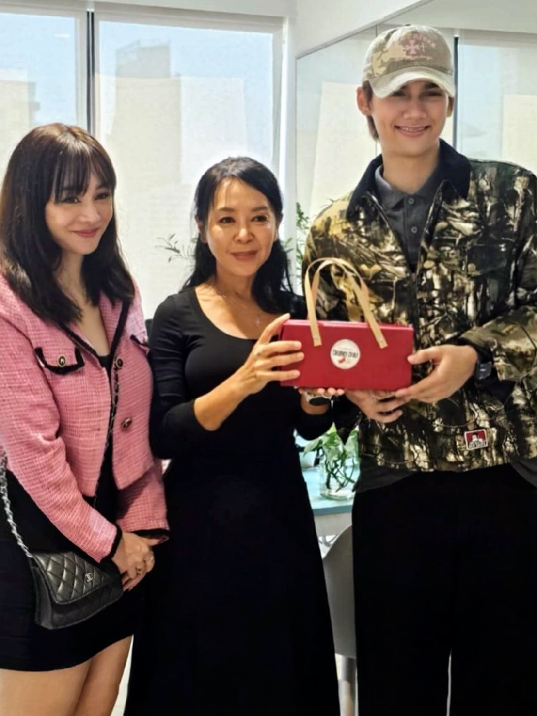 นิกกี้ - นิโคล เทริโอ