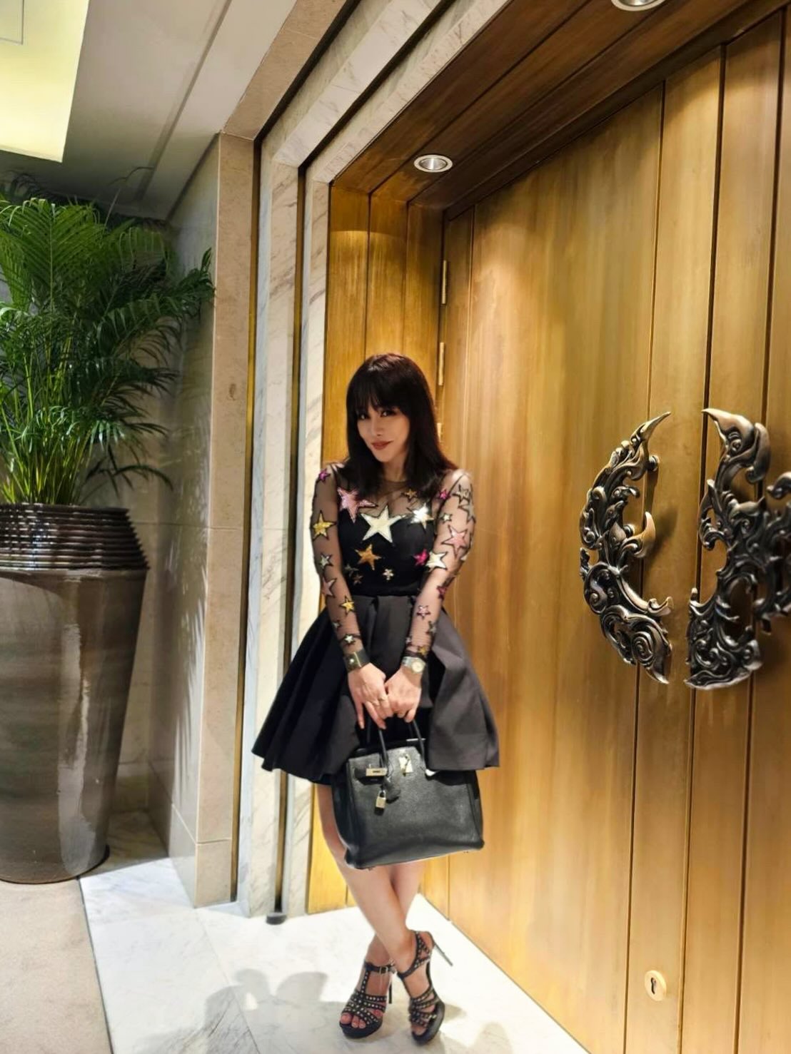 นิกกี้ - นิโคล เทริโอ