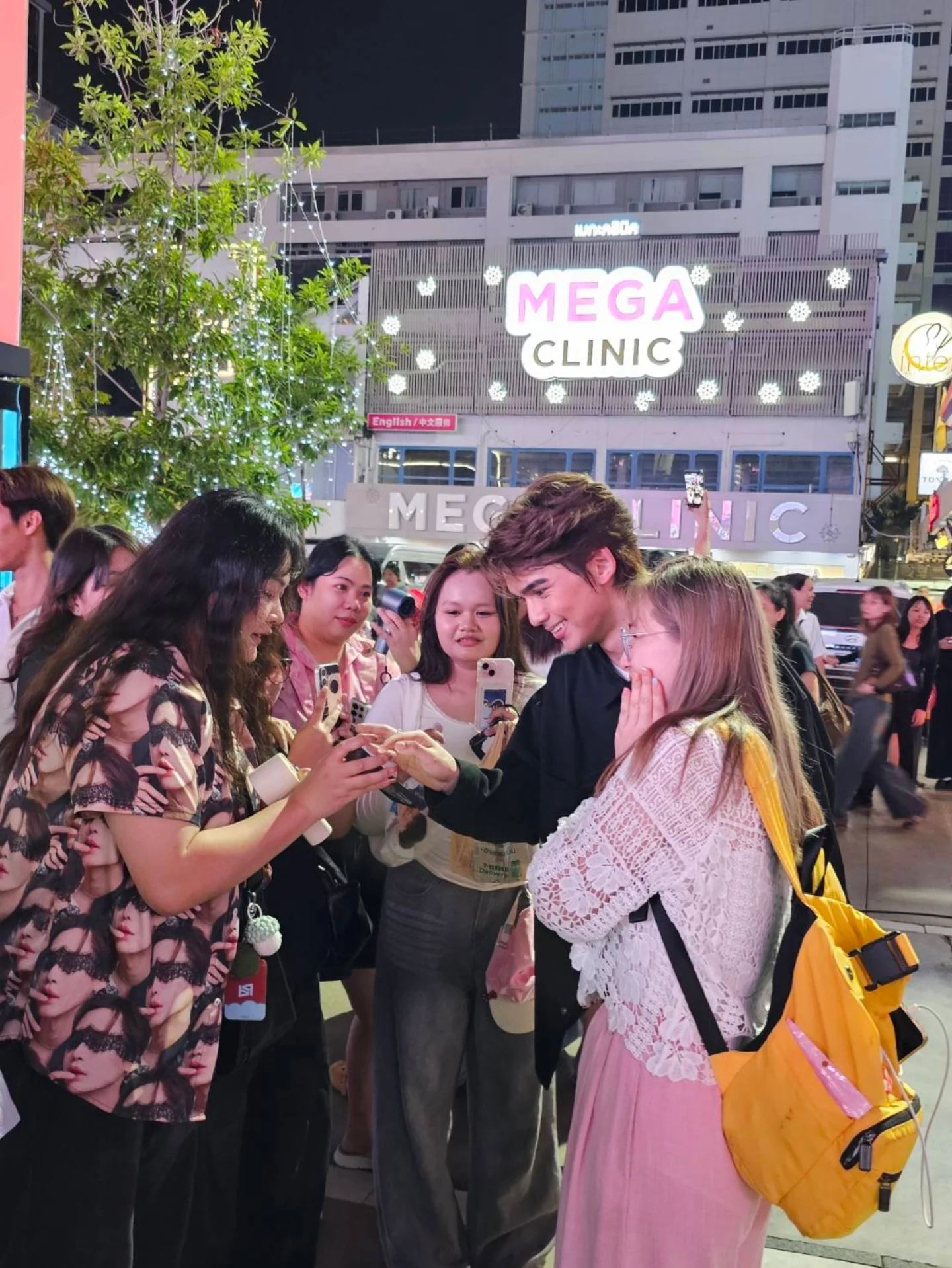 นิกกี้ - นิโคล เทริโอ