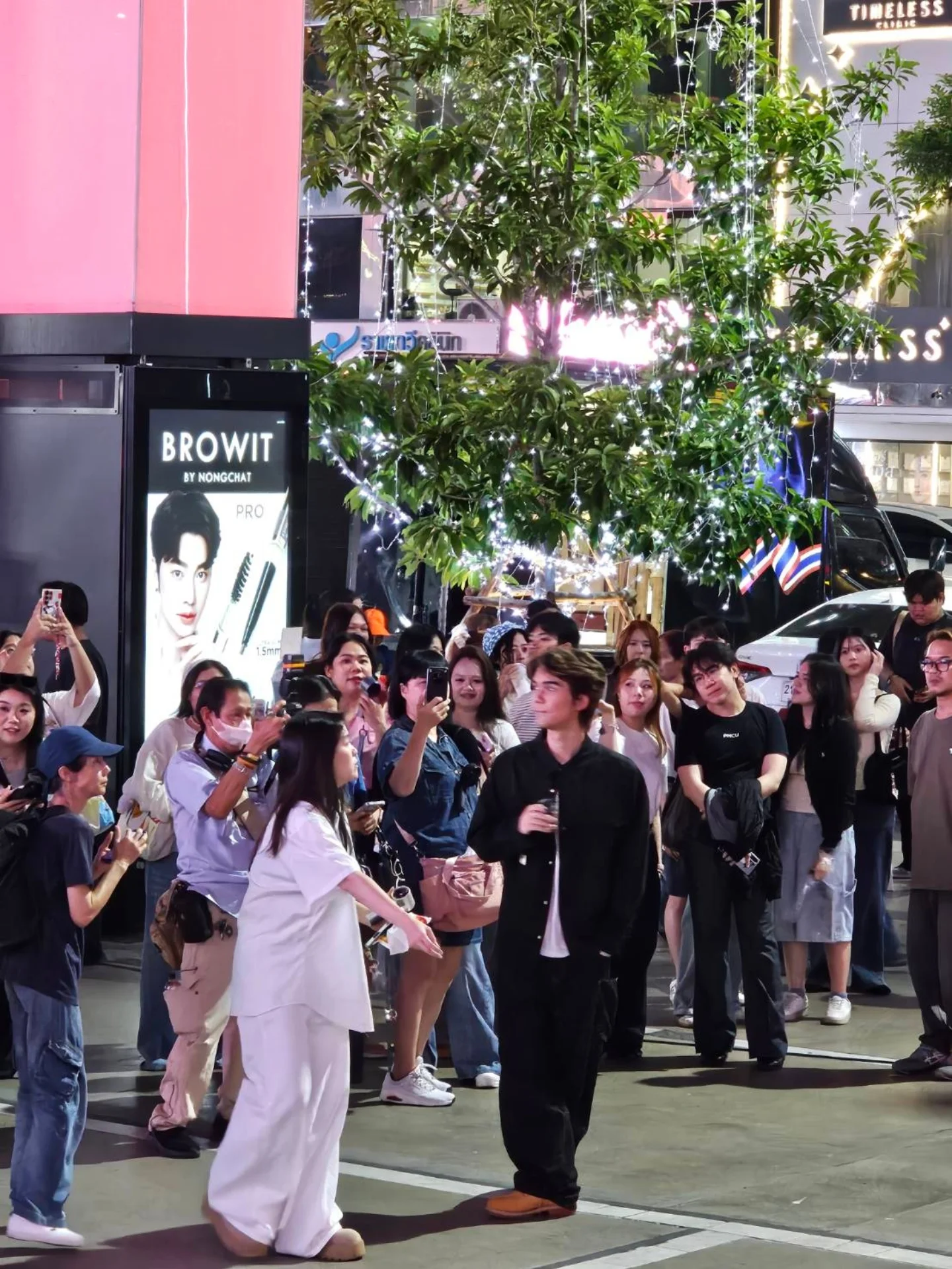 นิกกี้ - นิโคล เทริโอ