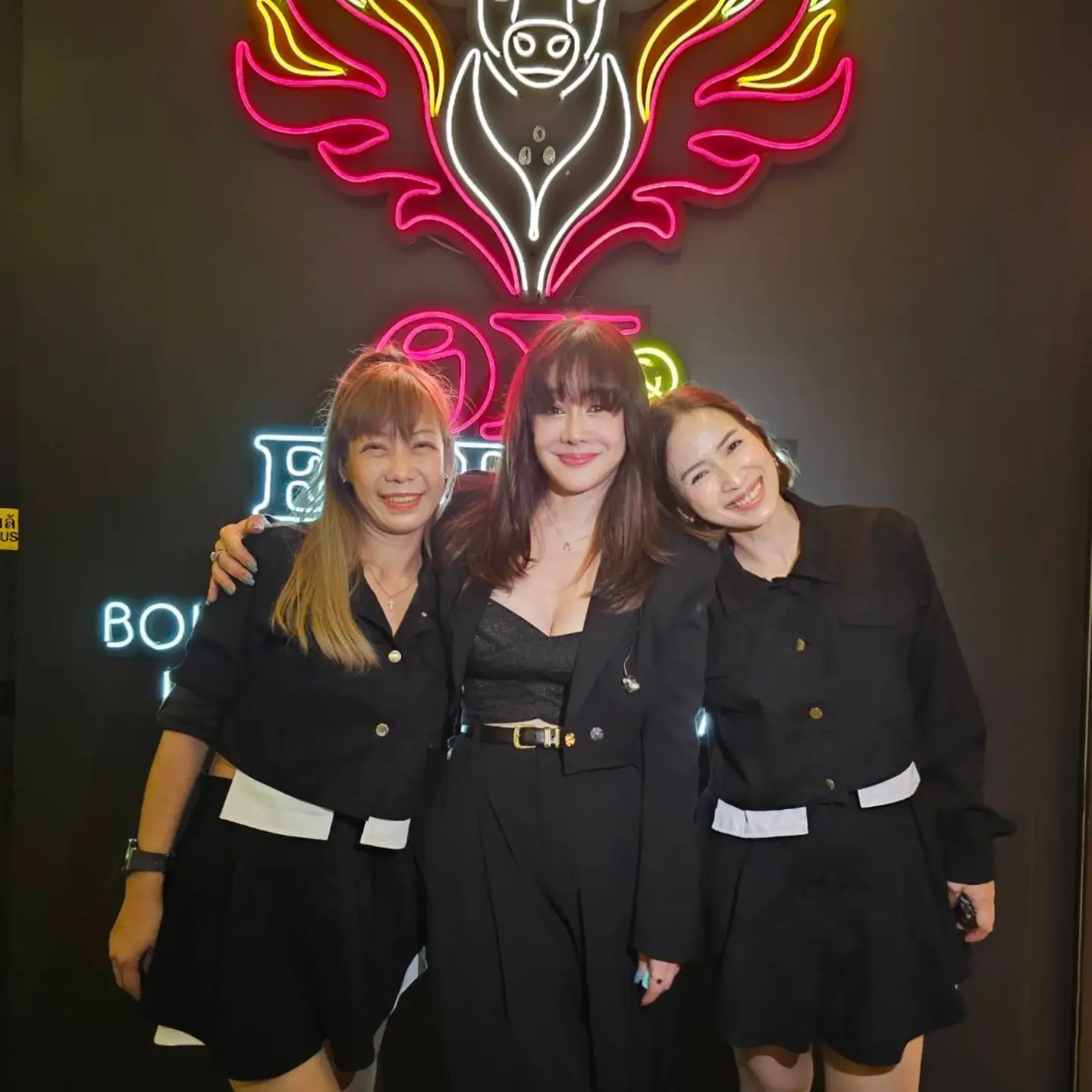นิกกี้ - นิโคล เทริโอ