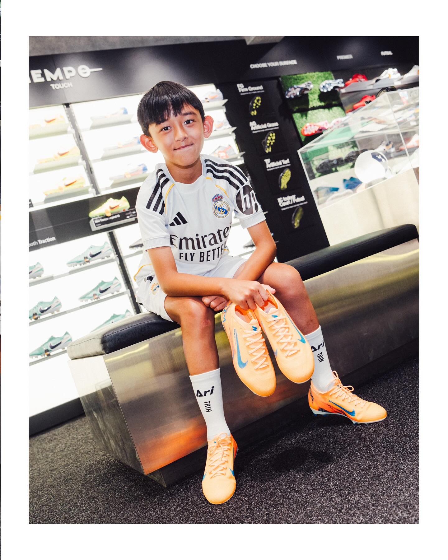 ชาย - ชาตโยดม หิรัญยัษฐิติ