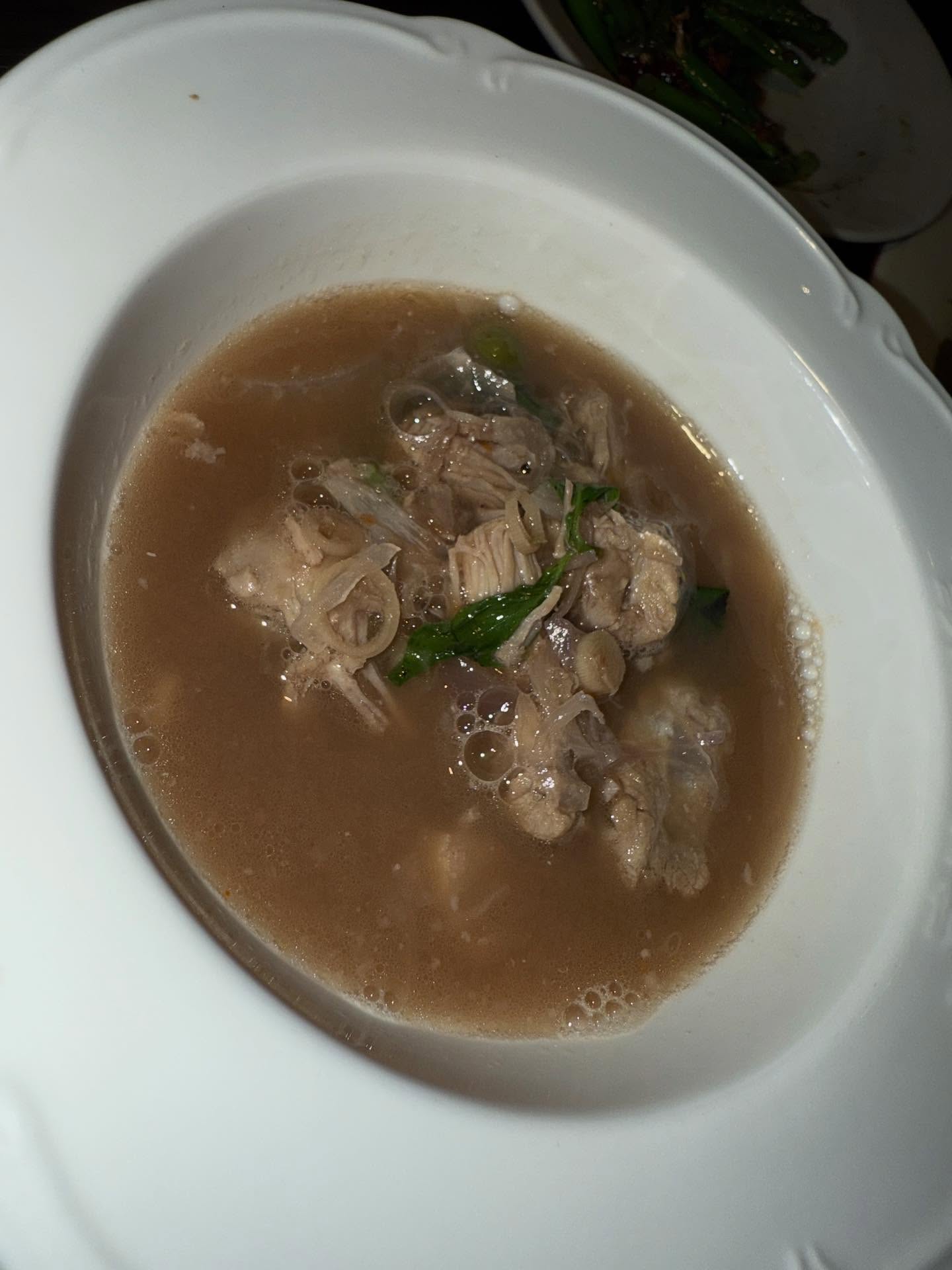 ชาย - ชาตโยดม หิรัญยัษฐิติ