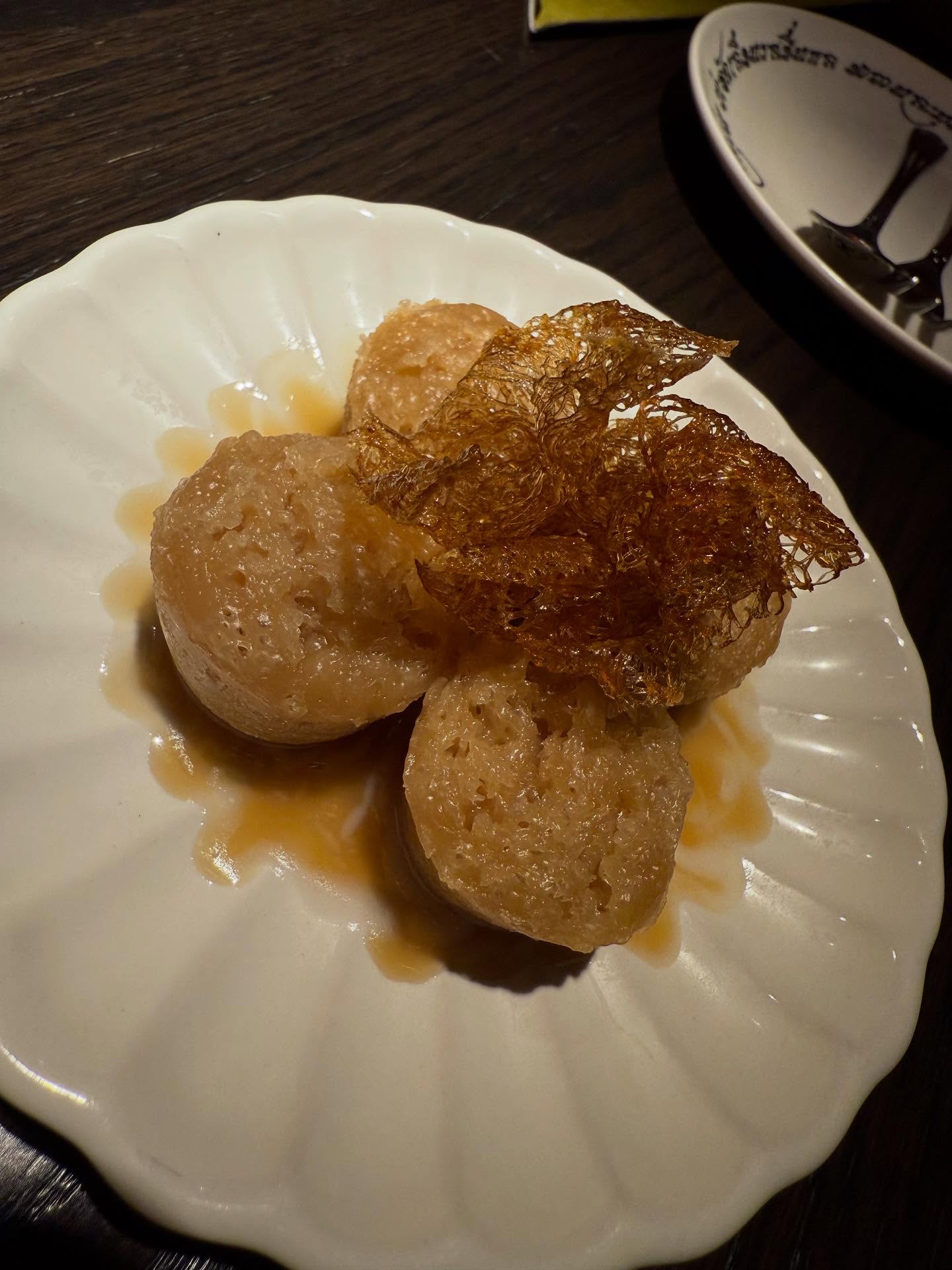 ชาย - ชาตโยดม หิรัญยัษฐิติ