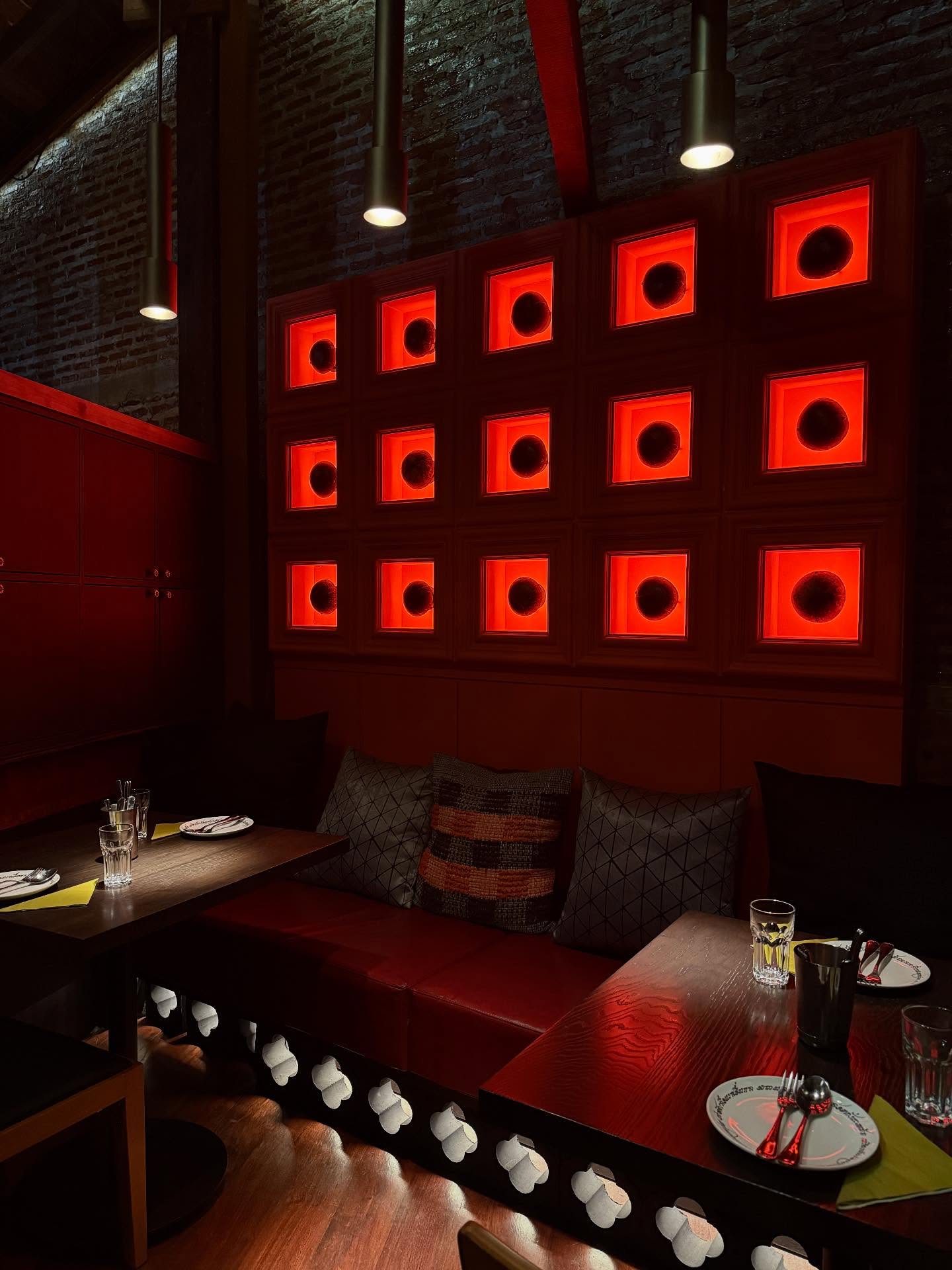 ชาย - ชาตโยดม หิรัญยัษฐิติ