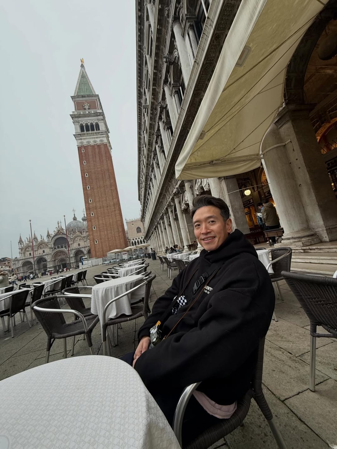 ชาย - ชาตโยดม หิรัญยัษฐิติ