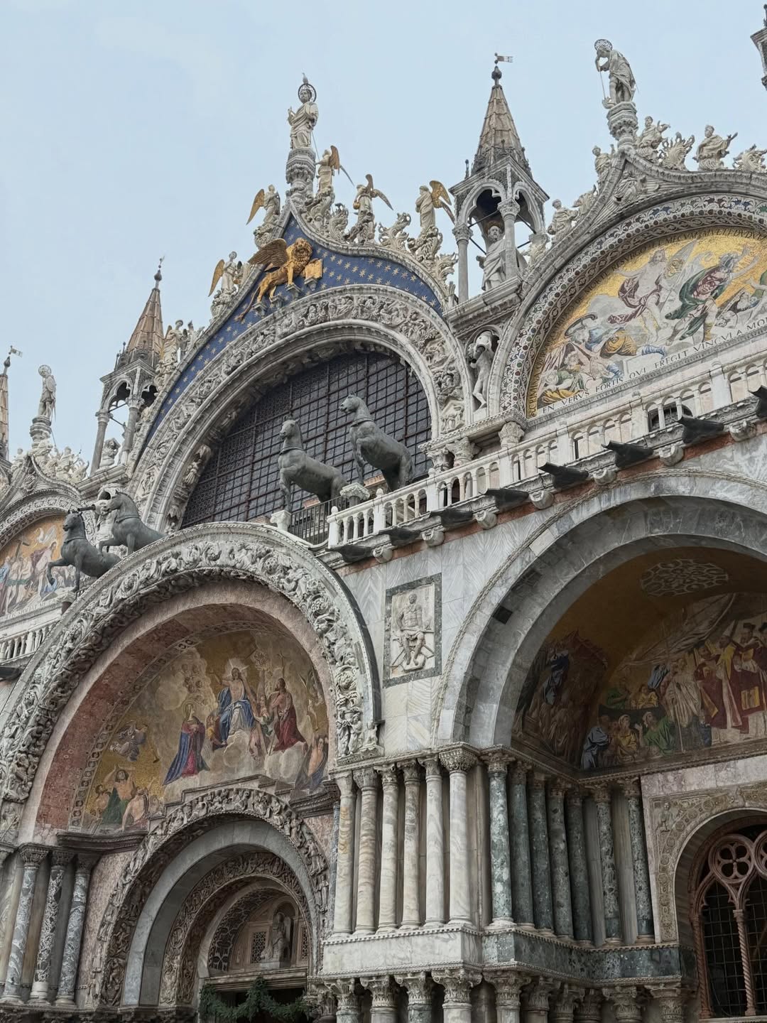 ชาย - ชาตโยดม หิรัญยัษฐิติ