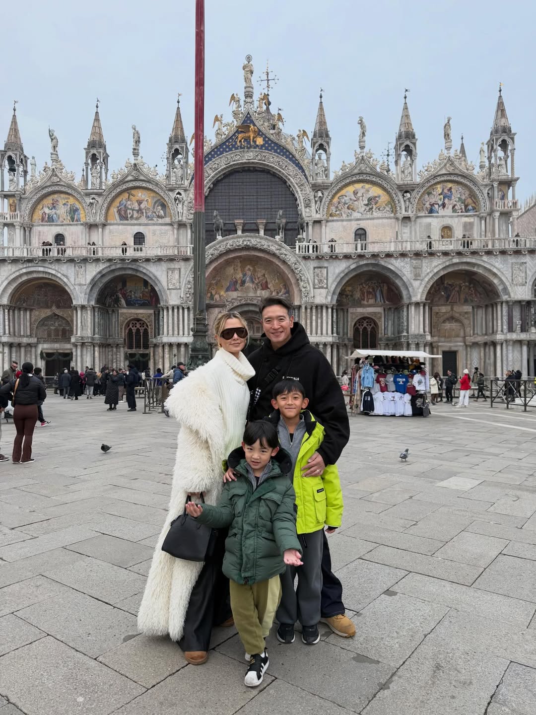 ชาย - ชาตโยดม หิรัญยัษฐิติ