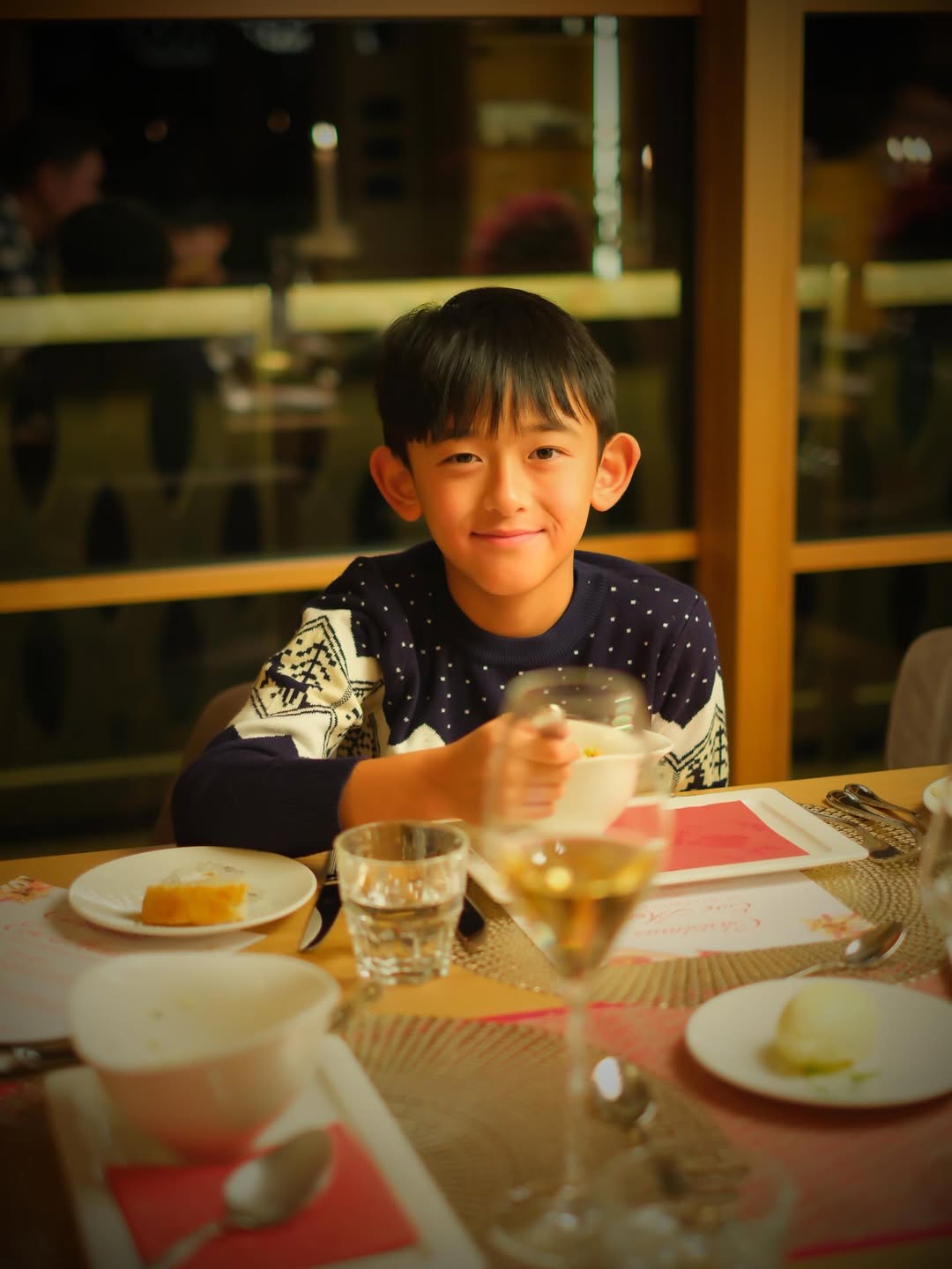 ชาย - ชาตโยดม หิรัญยัษฐิติ