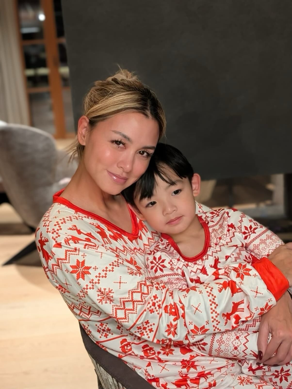 ชาย - ชาตโยดม หิรัญยัษฐิติ