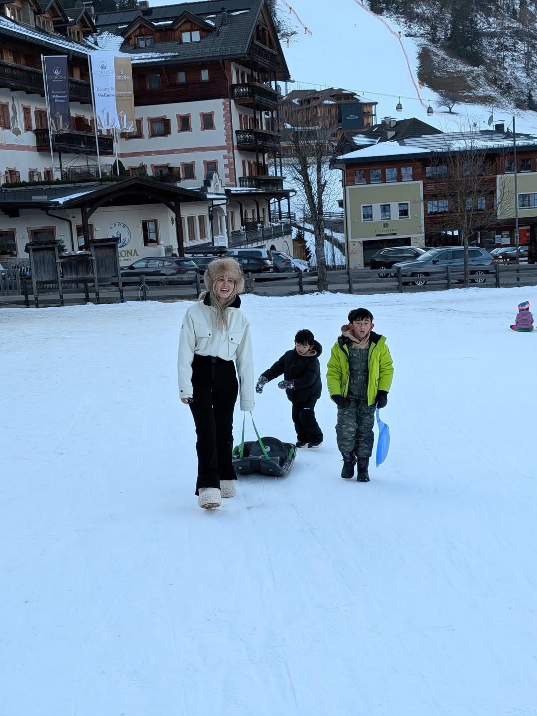 ชาย - ชาตโยดม หิรัญยัษฐิติ