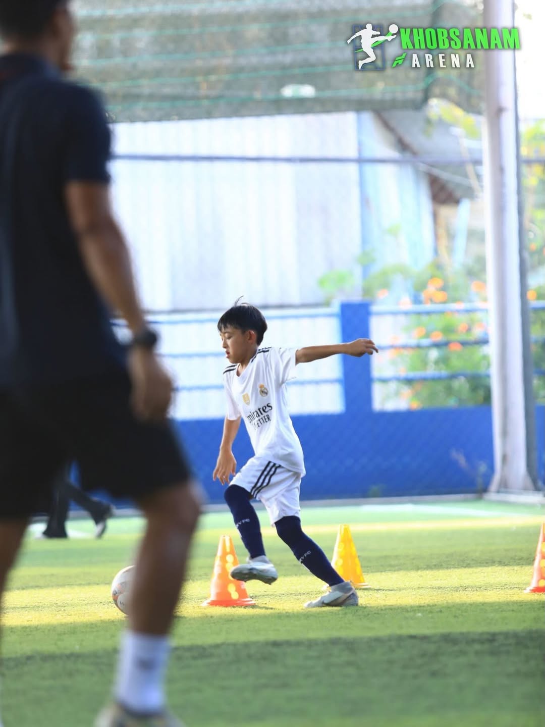 ชาย - ชาตโยดม หิรัญยัษฐิติ