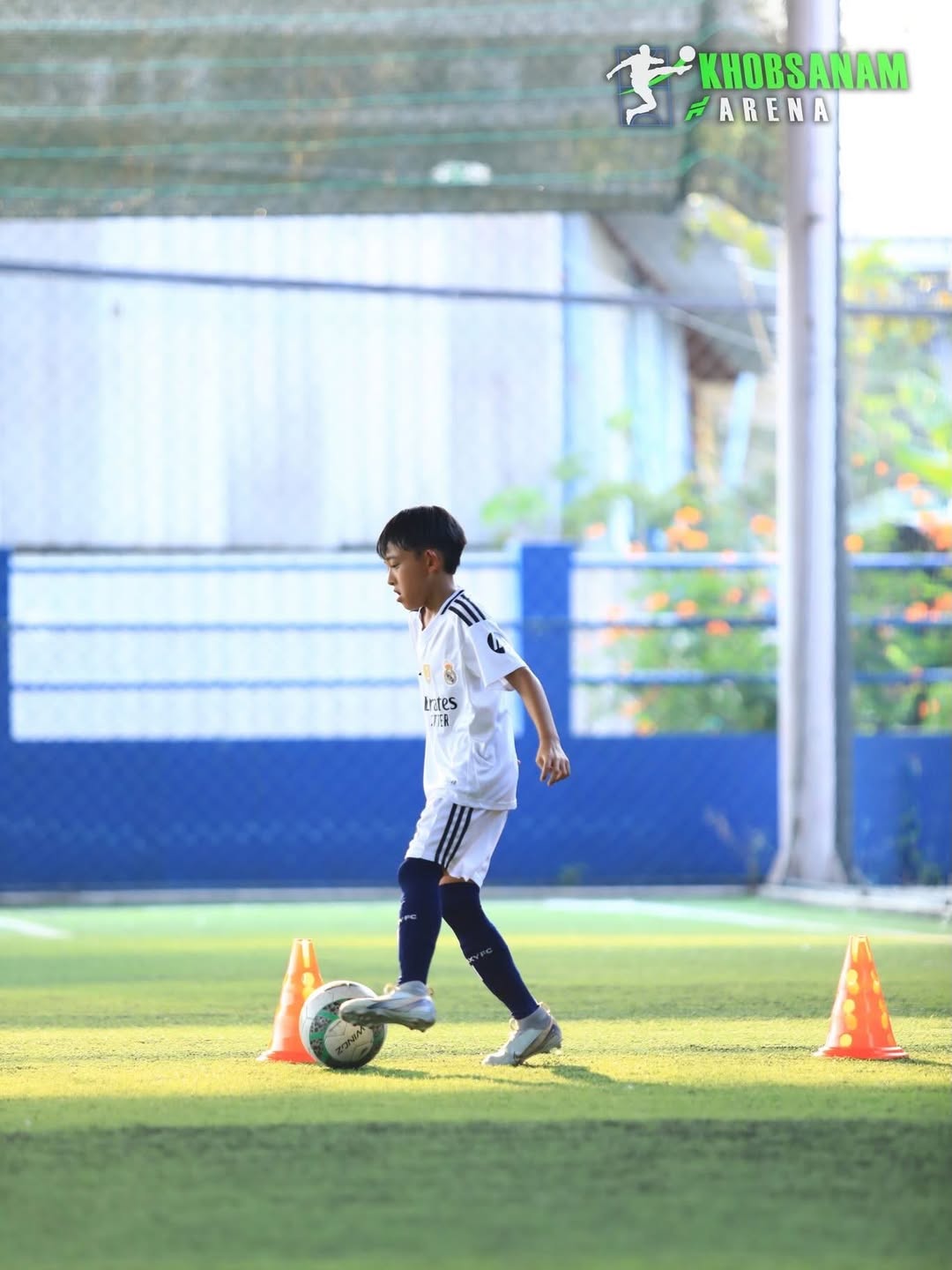 ชาย - ชาตโยดม หิรัญยัษฐิติ