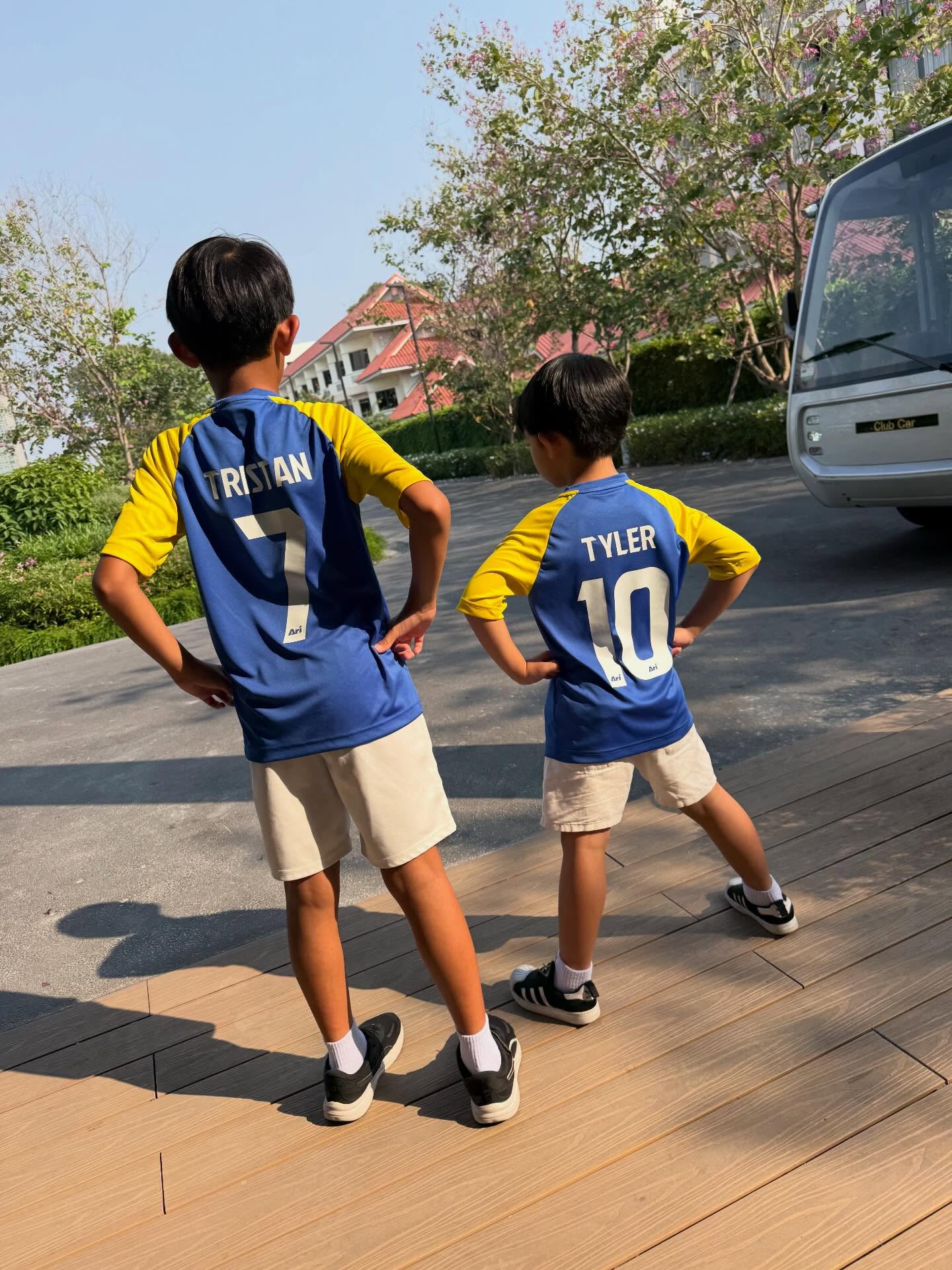 ชาย - ชาตโยดม หิรัญยัษฐิติ