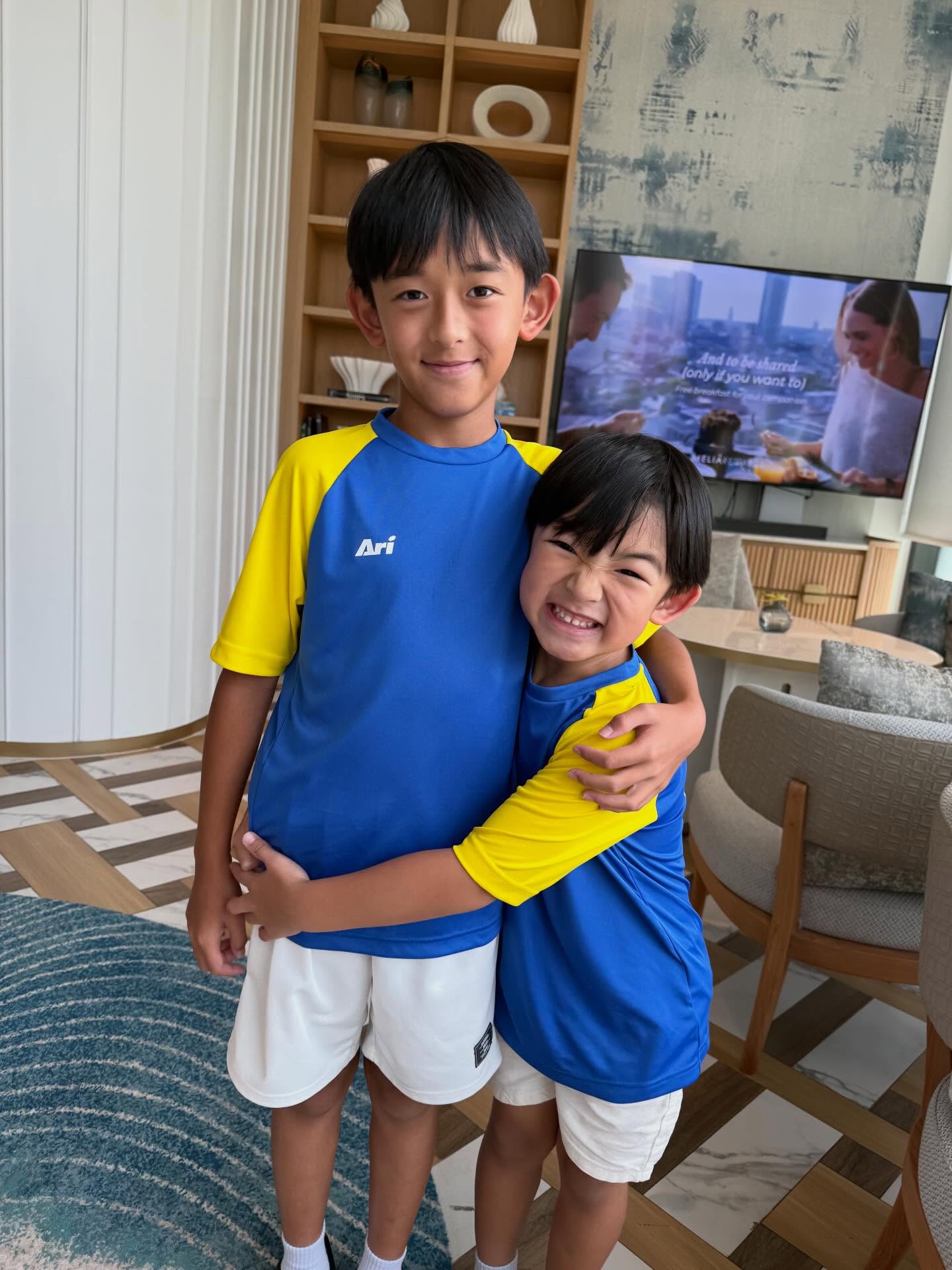 ชาย - ชาตโยดม หิรัญยัษฐิติ