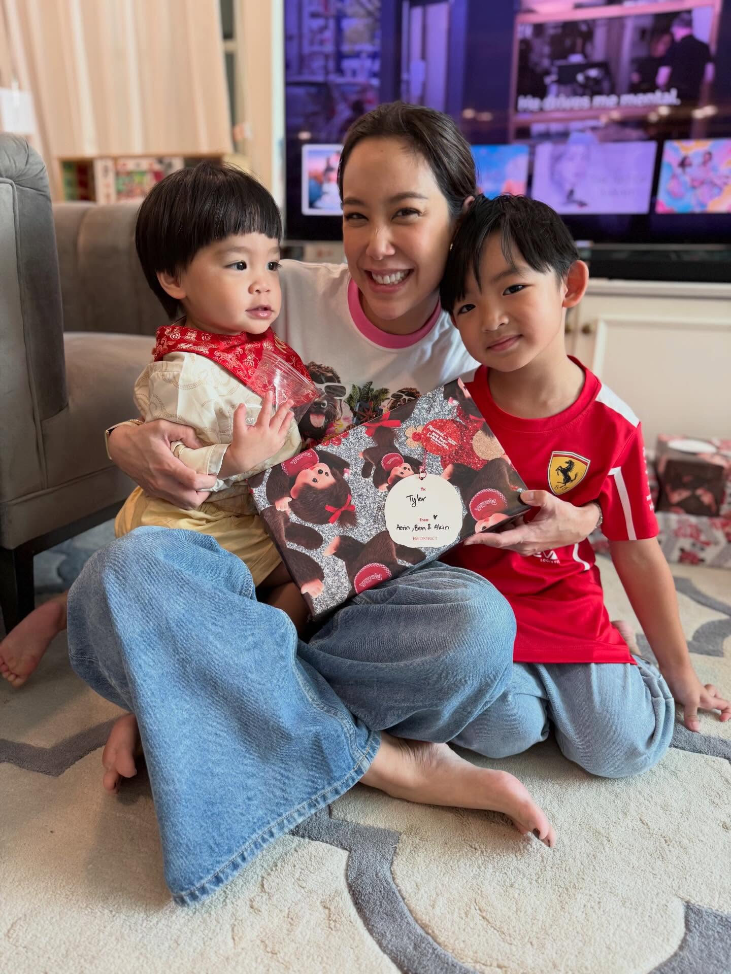 ชาย - ชาตโยดม หิรัญยัษฐิติ