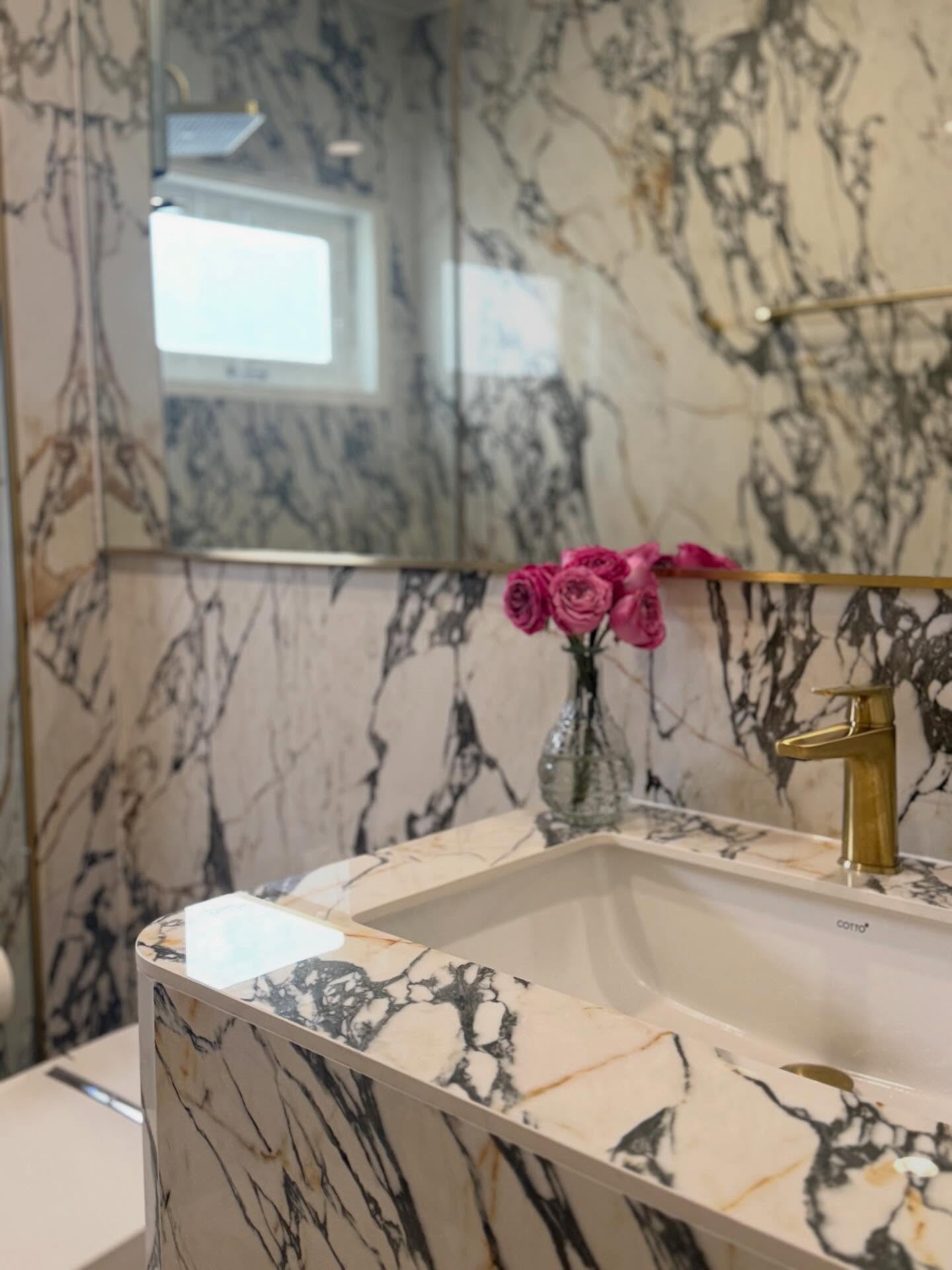 ชาย - ชาตโยดม หิรัญยัษฐิติ